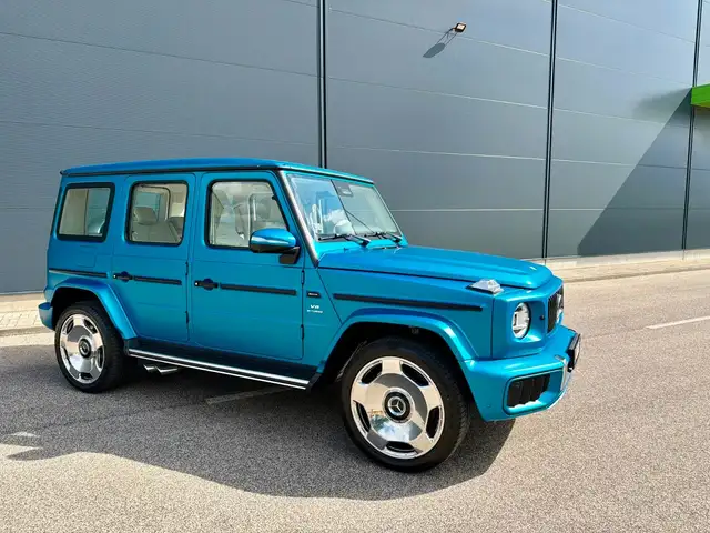 Mercedes-Benz G-Class view 9