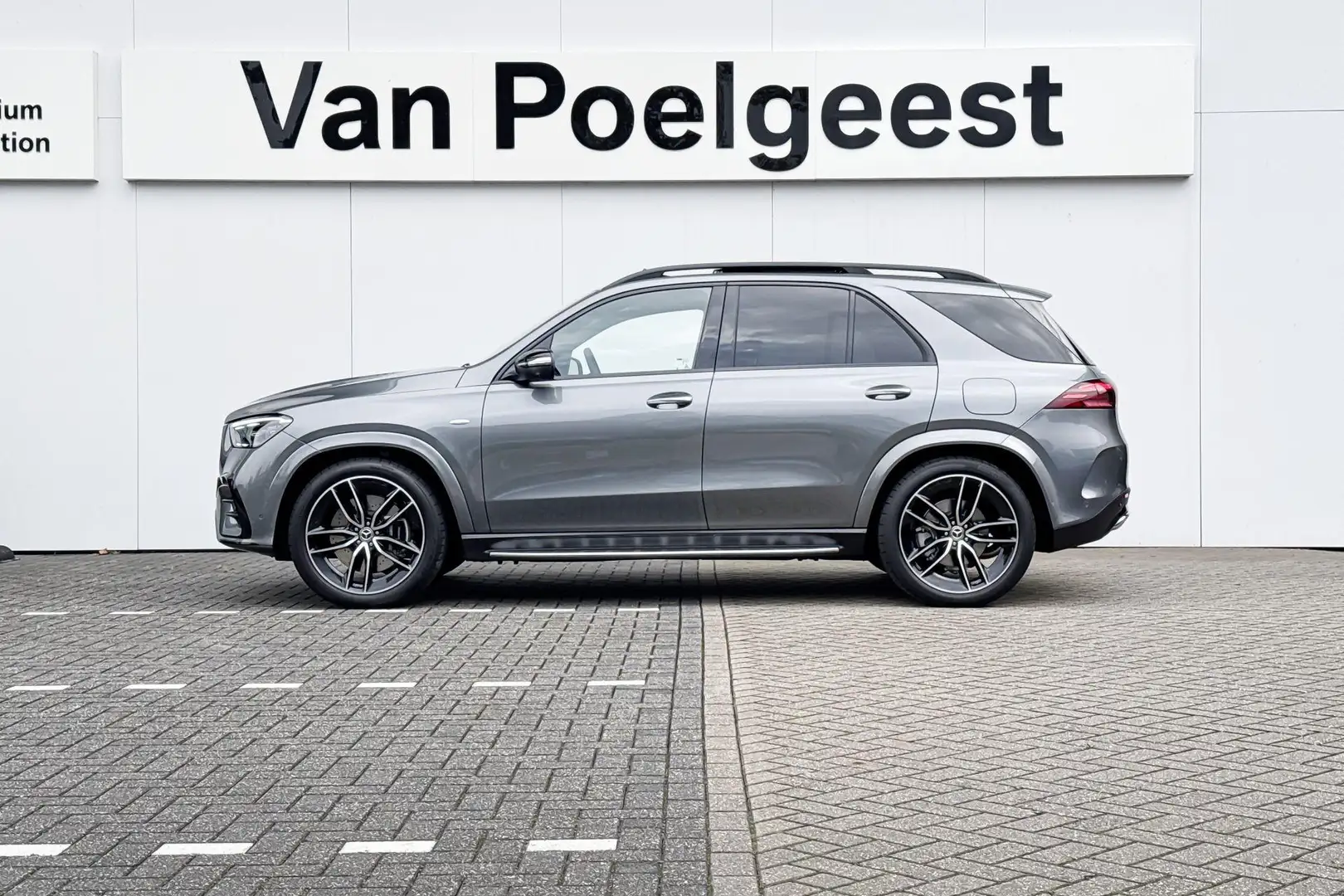 Mercedes-Benz GLE 400 e 4MATIC | AMG Line | Premium Plus Gris - 2