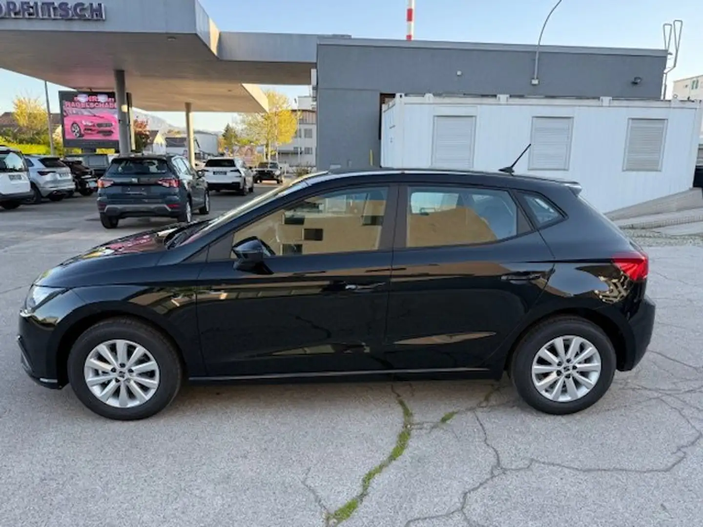 SEAT Ibiza Reference Schwarz - 2