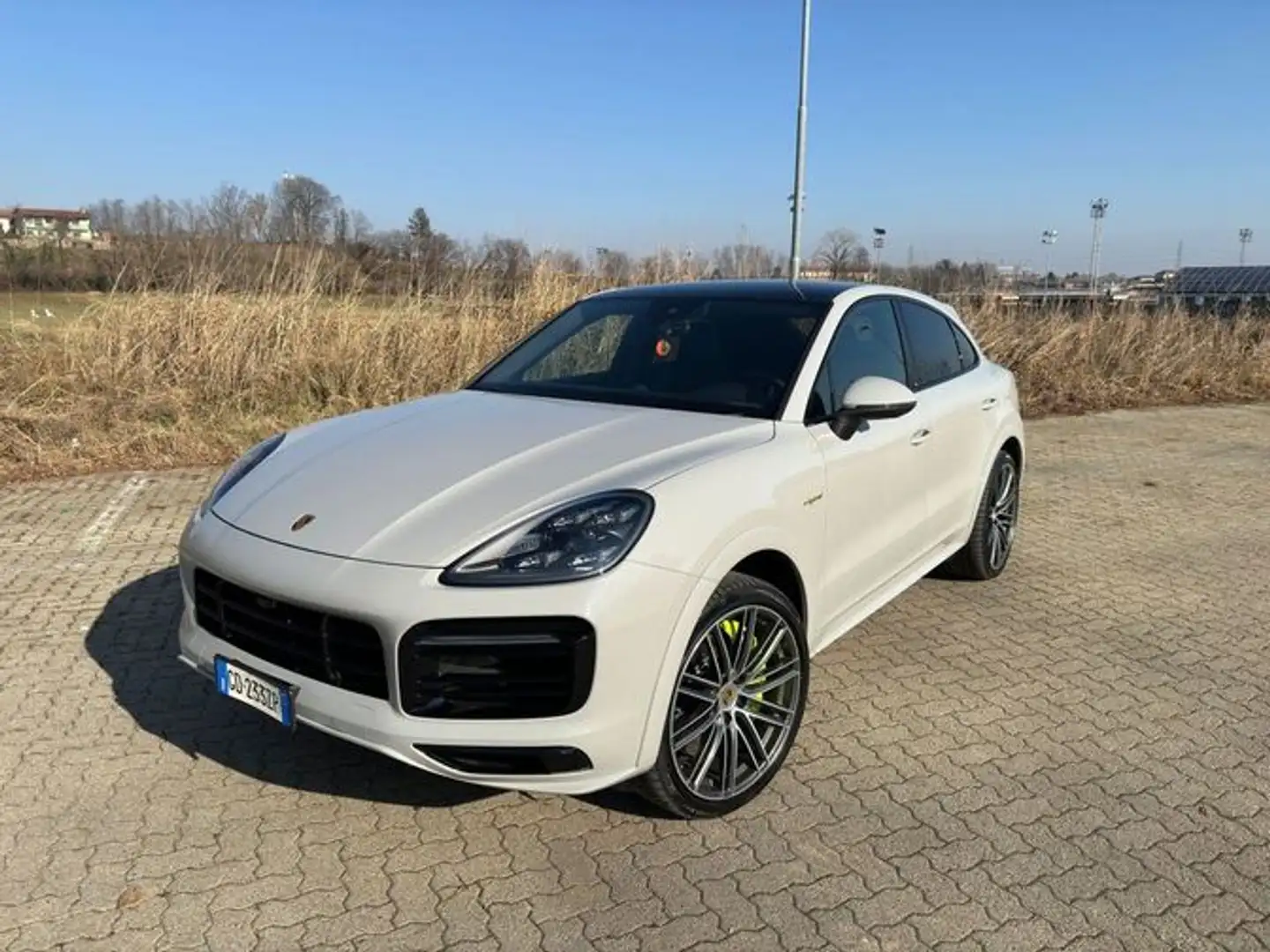 Porsche Cayenne Cayenne Coupe 3.0 e-hybrid tiptronic Argento - 2