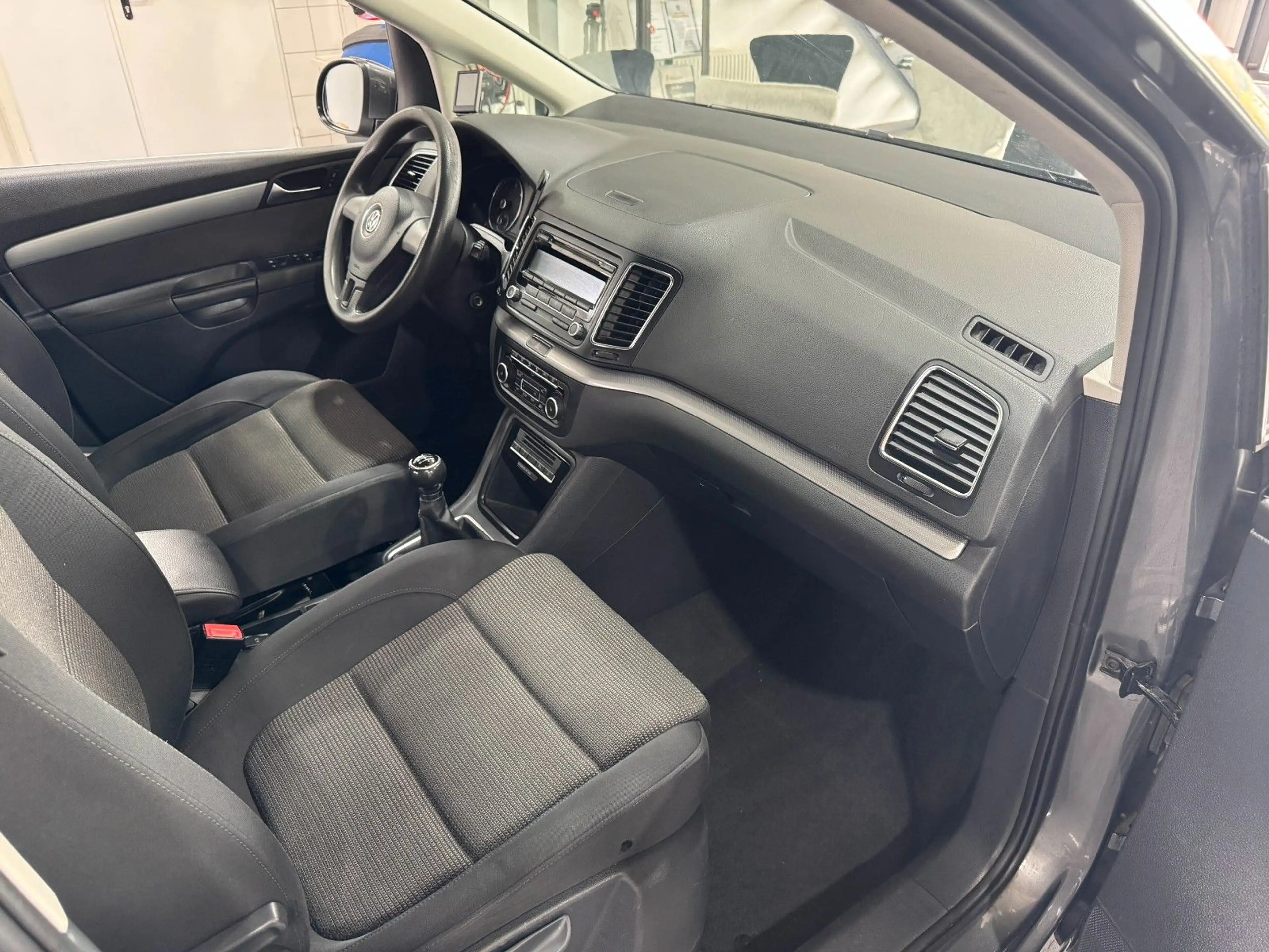 Volkswagen Sharan Comfortline BMT | 7-SITZER | AHK | TEMP | — photo 12