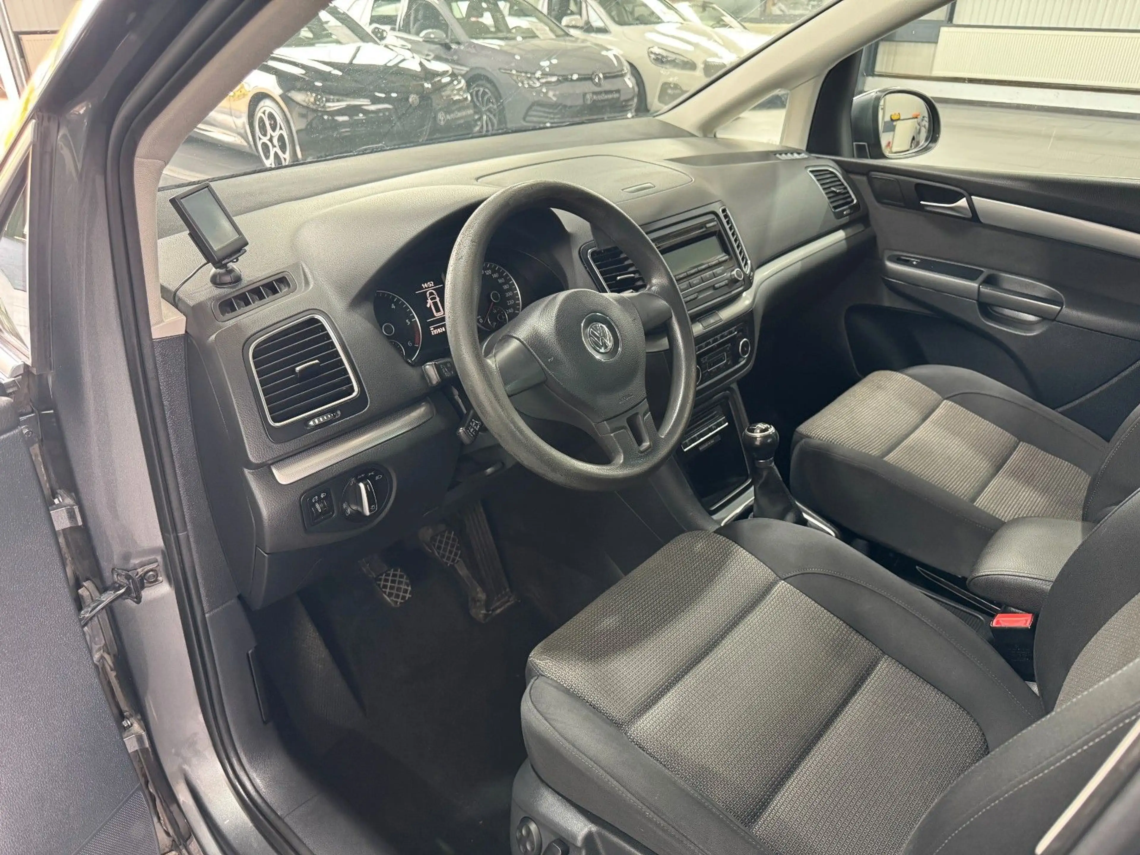 Volkswagen Sharan Comfortline BMT | 7-SITZER | AHK | TEMP | — photo 7