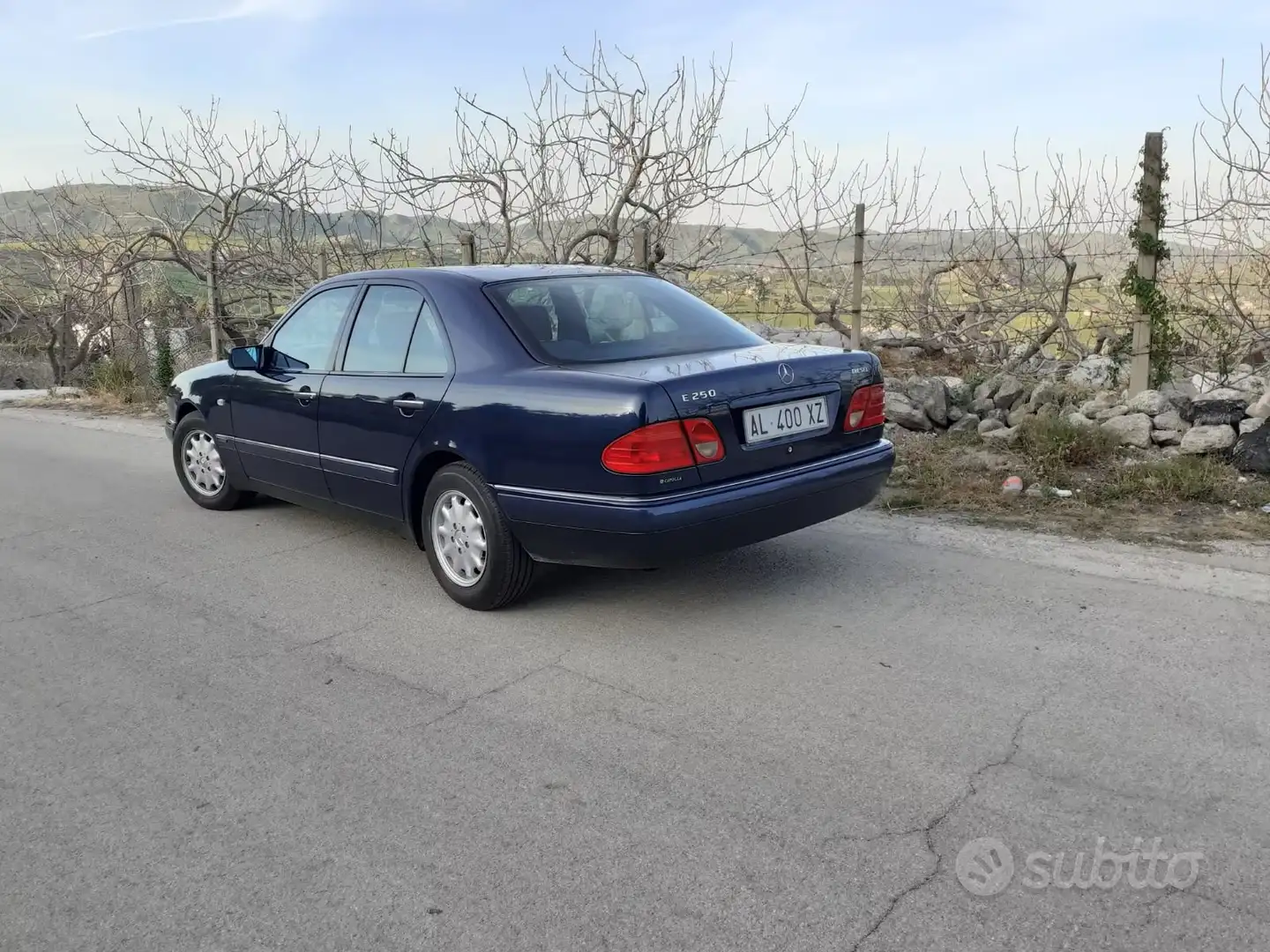 Mercedes-Benz E 250 E 250 d Elegance Синій - 2