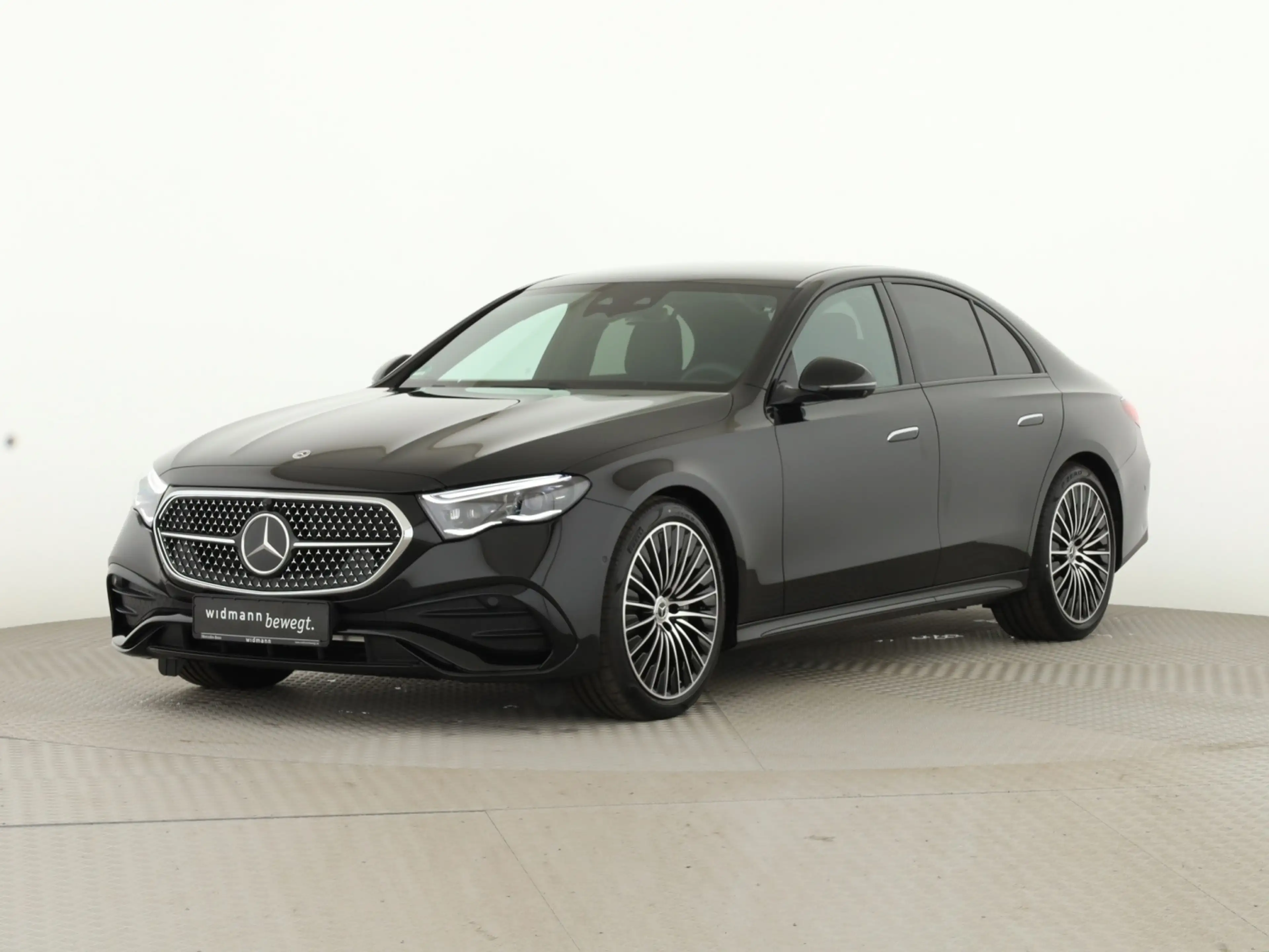 Mercedes-Benz E 450 d 4MATIC Limousine *AMG*LenkradH*360°*AHK* — photo 5