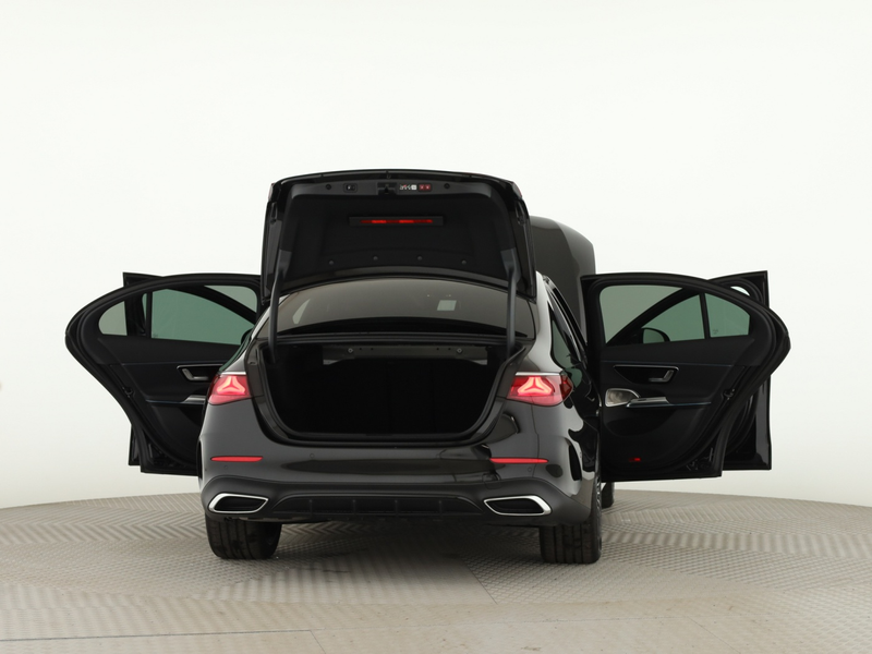 Mercedes-Benz E 450 d 4MATIC Limousine *AMG*LenkradH*360°*AHK* — photo 9