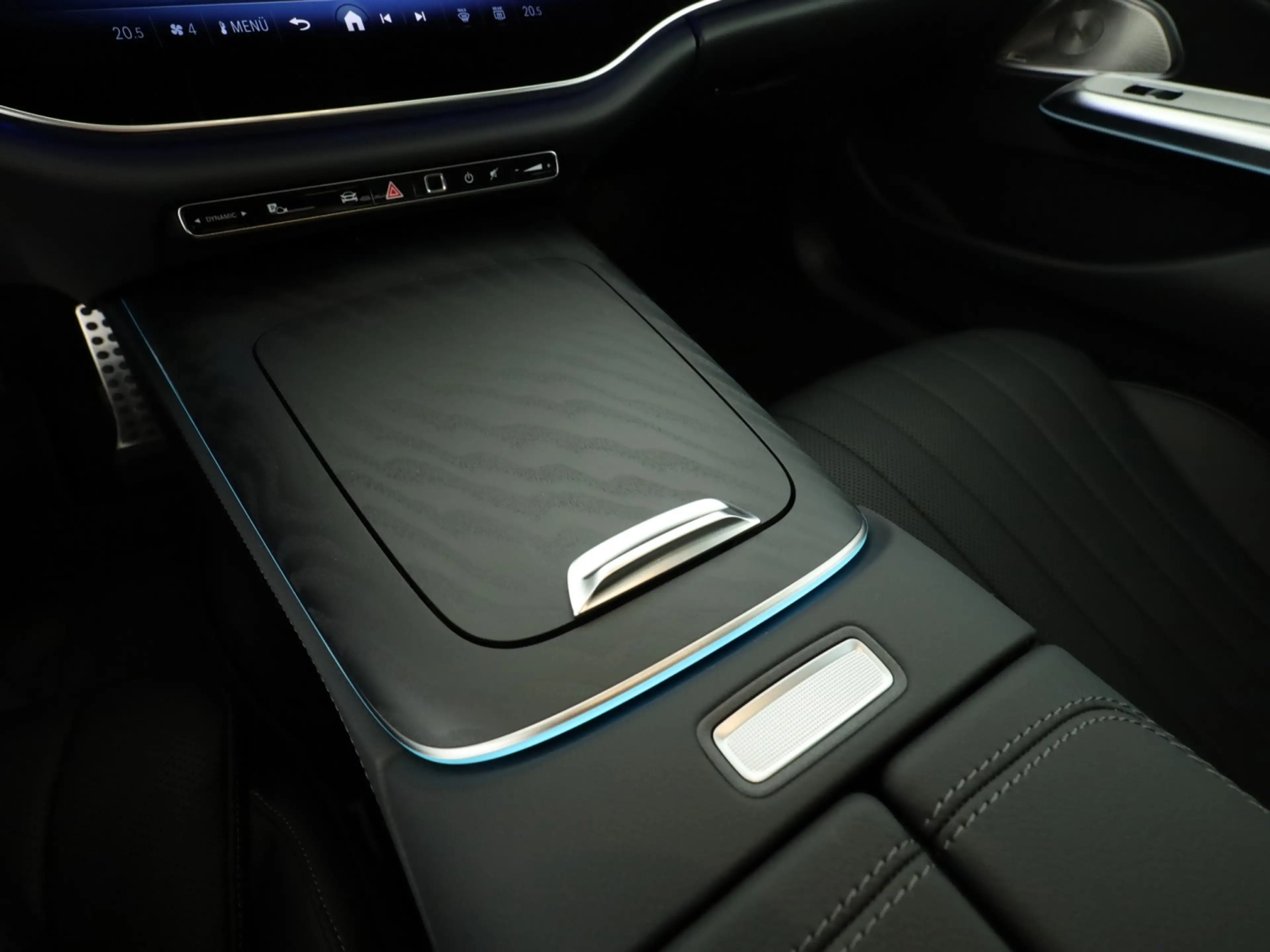 Mercedes-Benz E 450 d 4MATIC Limousine *AMG*LenkradH*360°*AHK* — photo 15