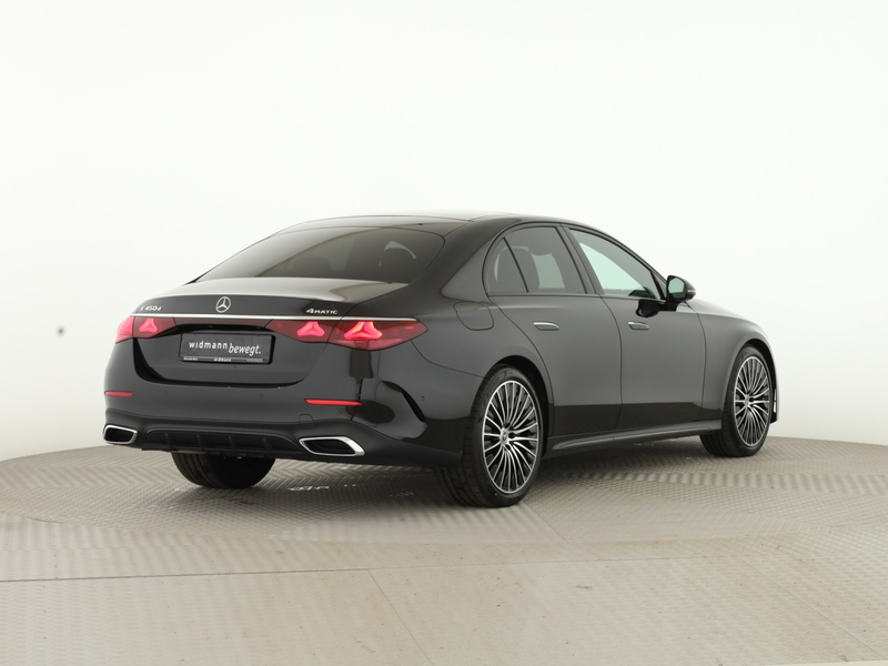 Mercedes-Benz E 450 d 4MATIC Limousine *AMG*LenkradH*360°*AHK* — photo 6