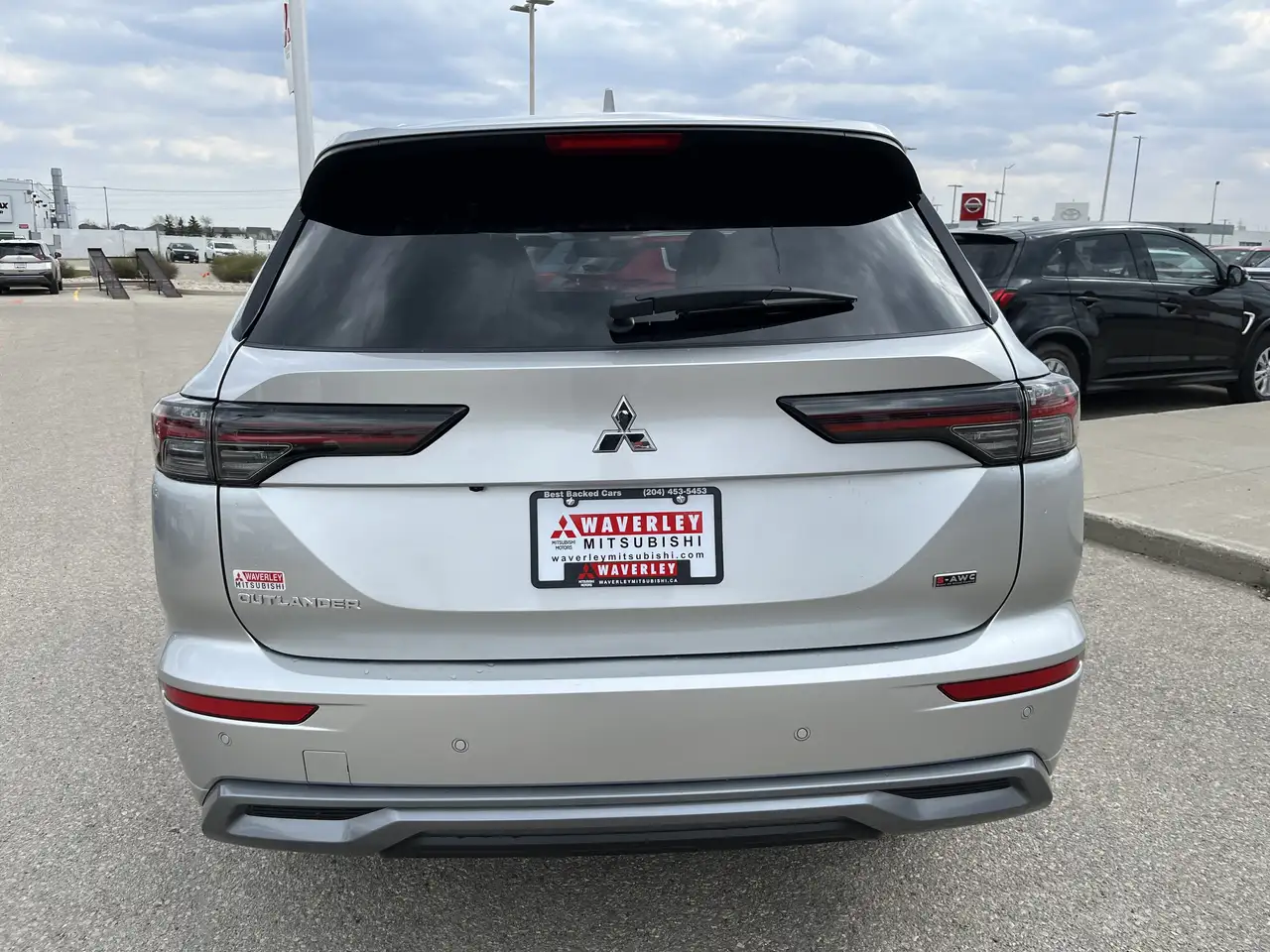 Mitsubishi Outlander снимка Mitsubishi Outlander
