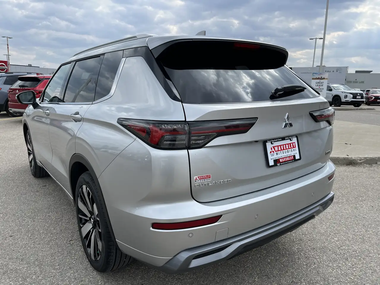 Mitsubishi Outlander снимка Mitsubishi Outlander