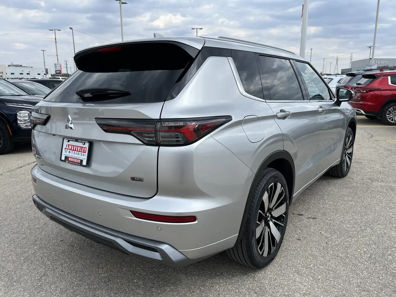 Mitsubishi Outlander снимка Mitsubishi Outlander