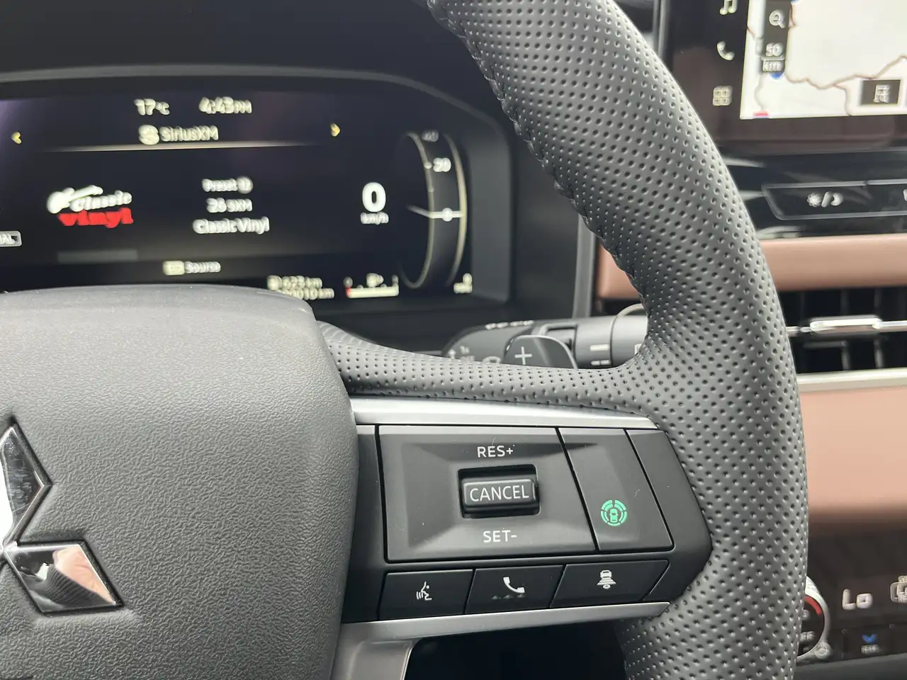 Mitsubishi Outlander снимка Mitsubishi Outlander