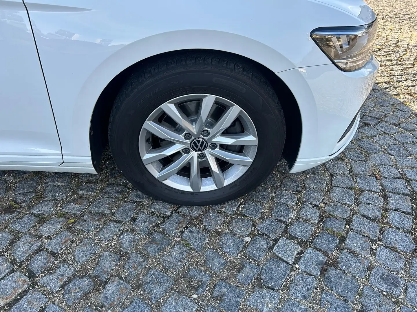 Volkswagen Passat Variant Business TDI Weiß - 1