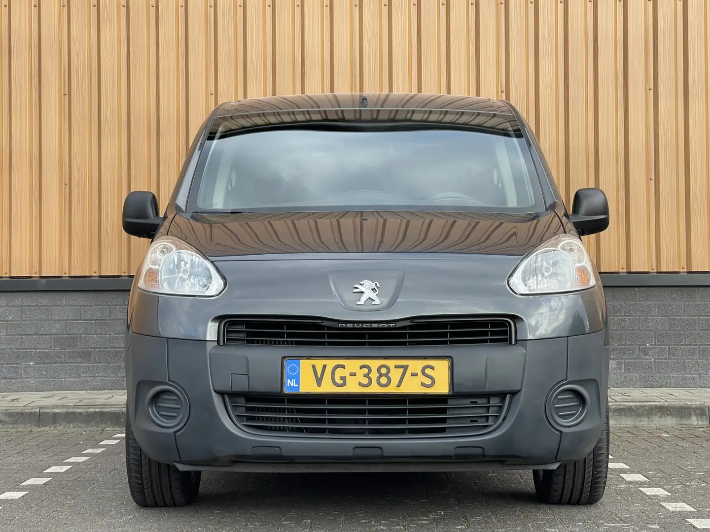 Peugeot Partner 120 1.6 HDI L1 XR Profit + | Centrale Deurvergrend Grijs - 2