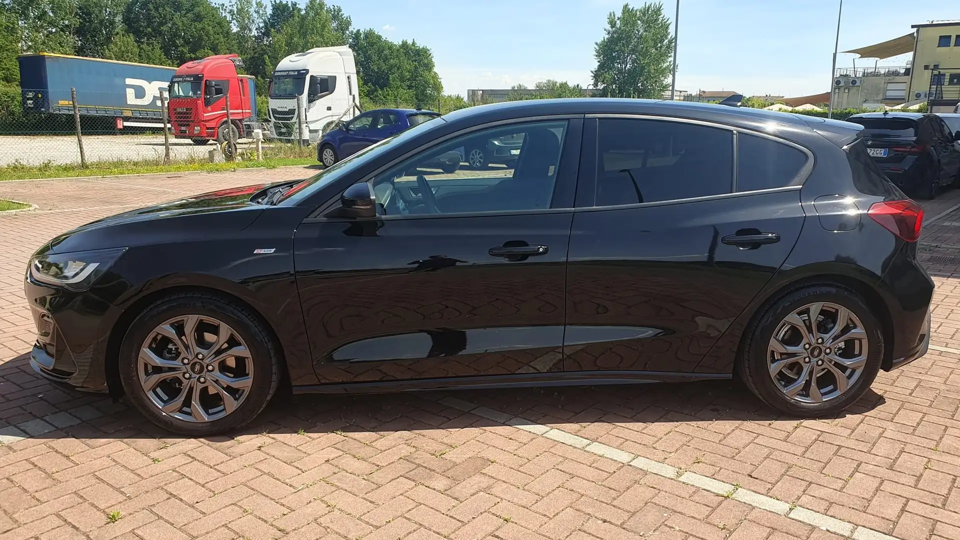 Ford Focus Focus V 2022 1.5 ecoblue ST-Line X 120cv auto Nero - 1