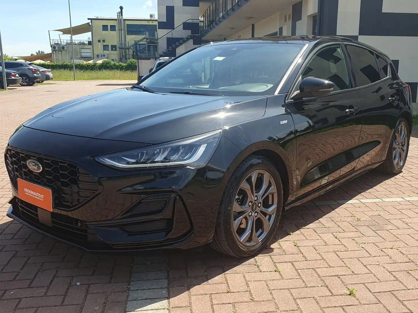 Ford Focus Focus V 2022 1.5 ecoblue ST-Line X 120cv auto Nero - 2