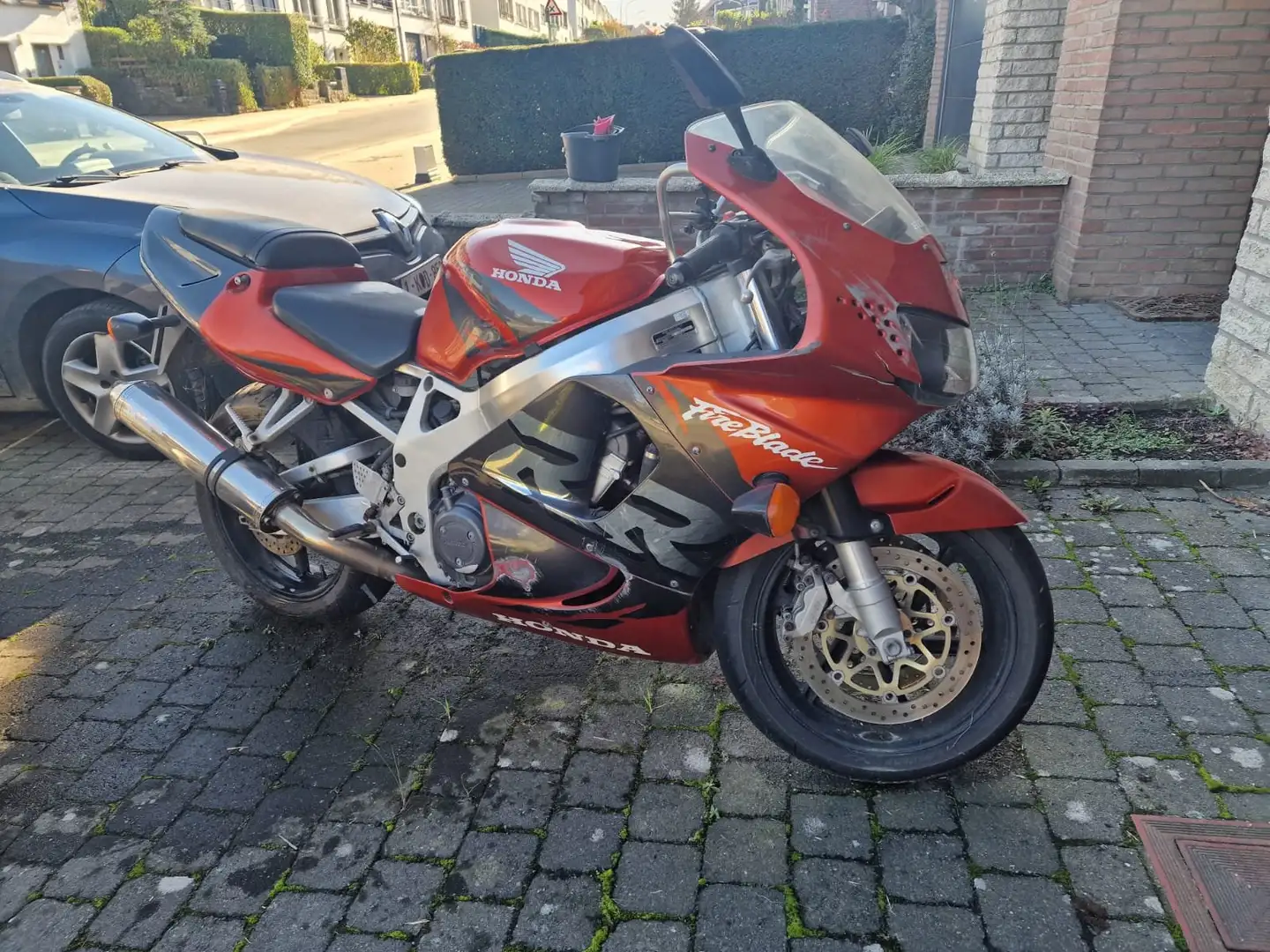 Honda CBR 900 Oranj - 2