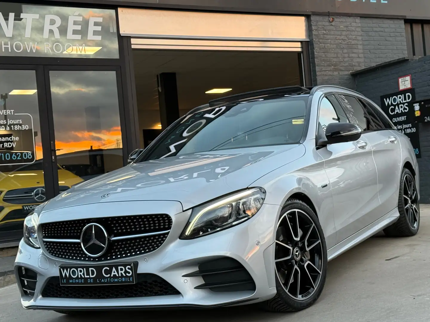 Mercedes-Benz C 300 e PHEV PACK AMG TOIT PANO DISTRO CAM360 BURMESTER Argent - 1
