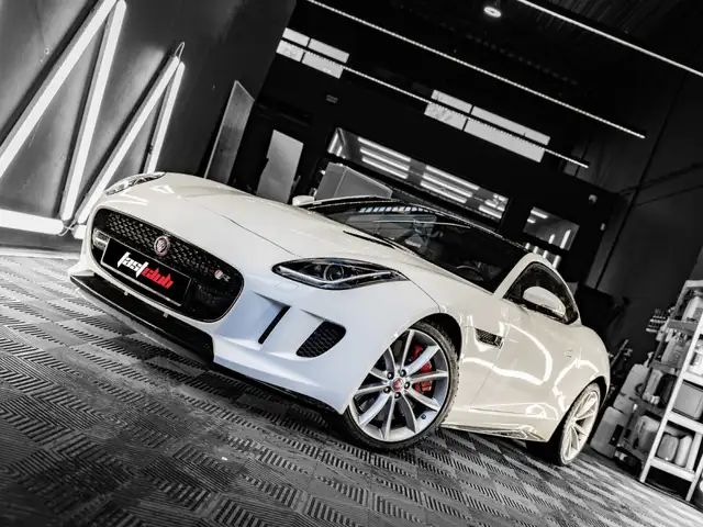 Jaguar F-Type F-Type R 5.0 V8 Supercharged essence