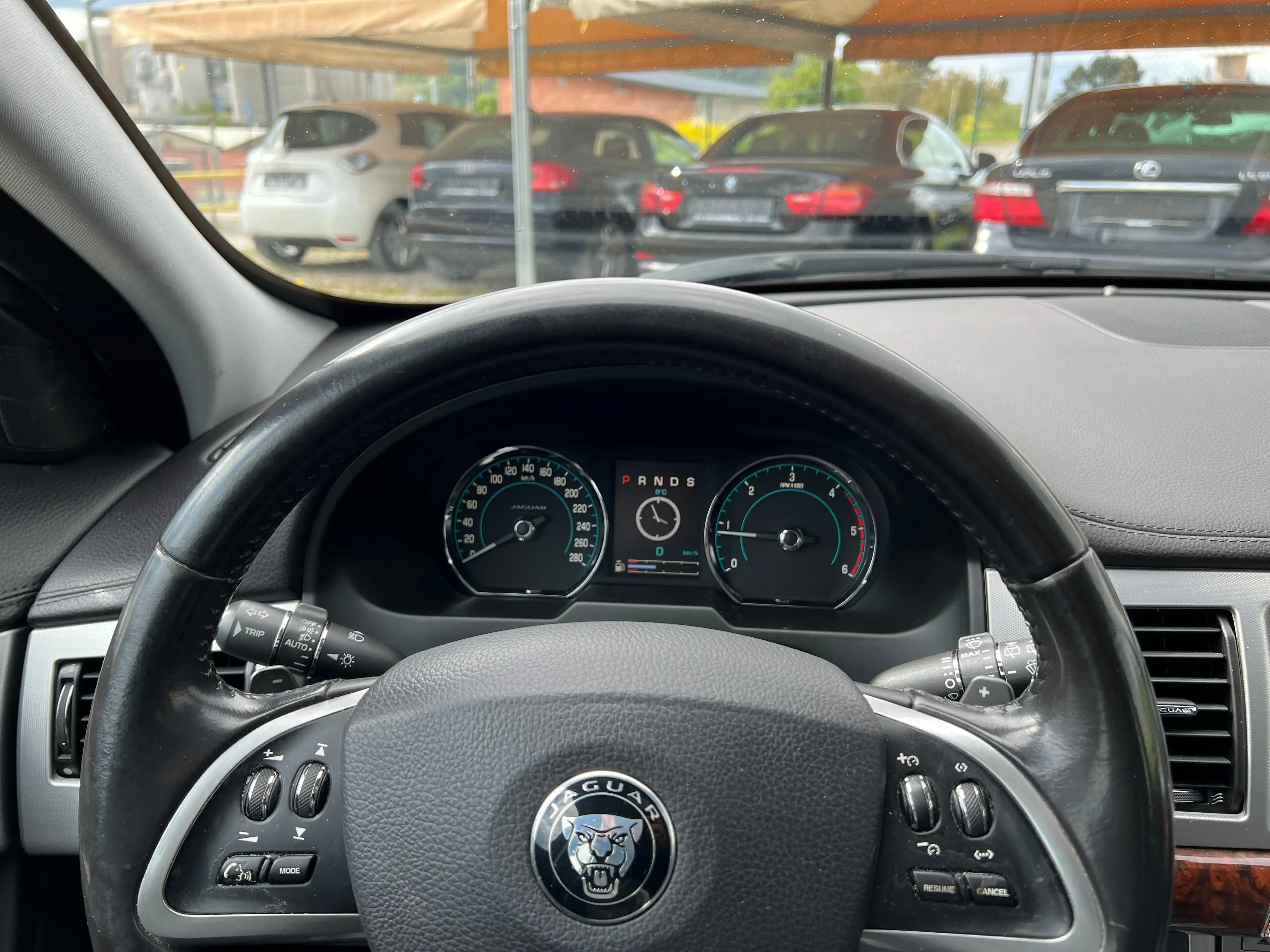 Jaguar XF Sportbrake 3,0 Automatik Kamera/Leder/VOLL — photo 8