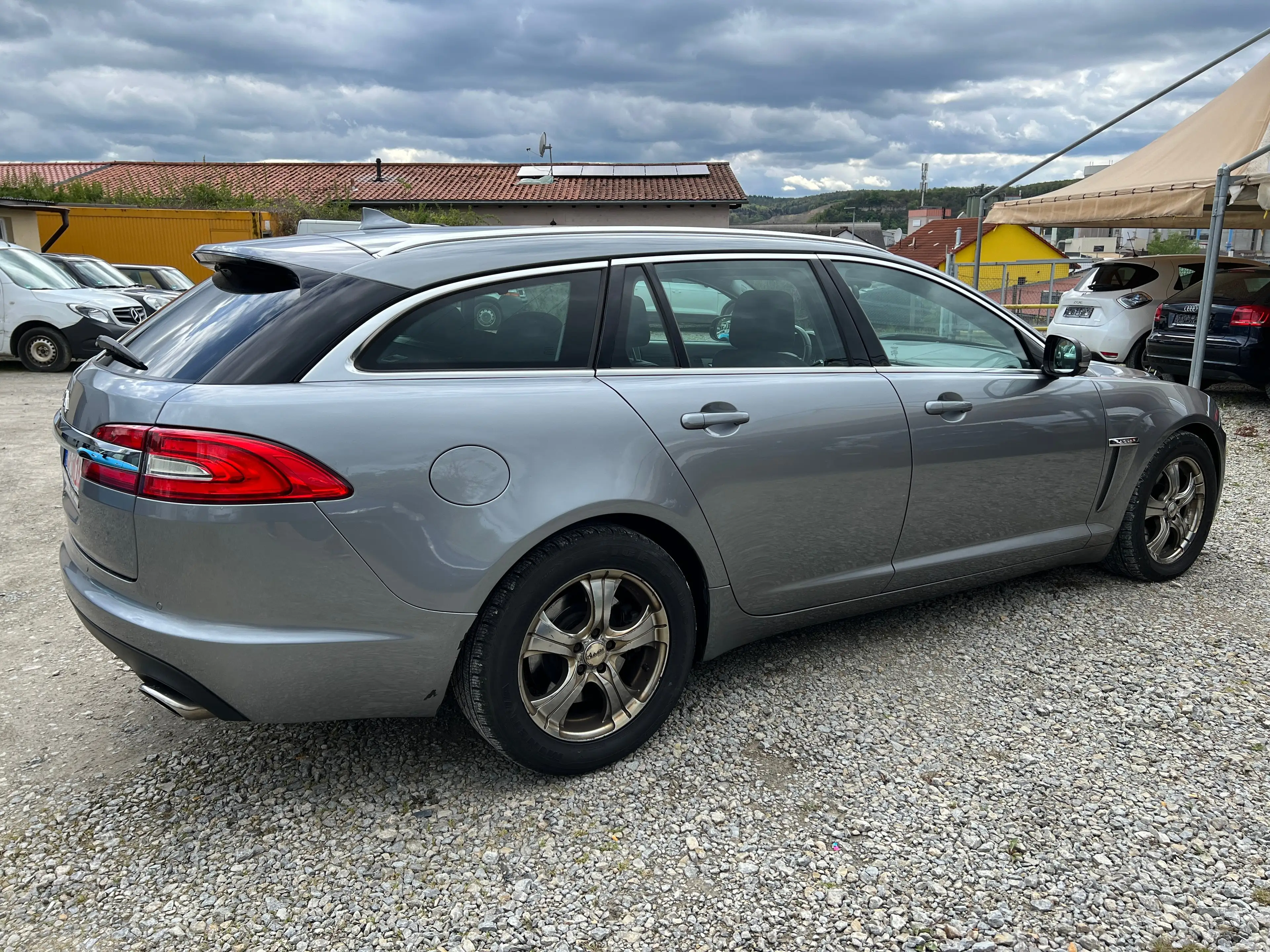Jaguar XF Sportbrake 3,0 Automatik Kamera/Leder/VOLL — photo 6