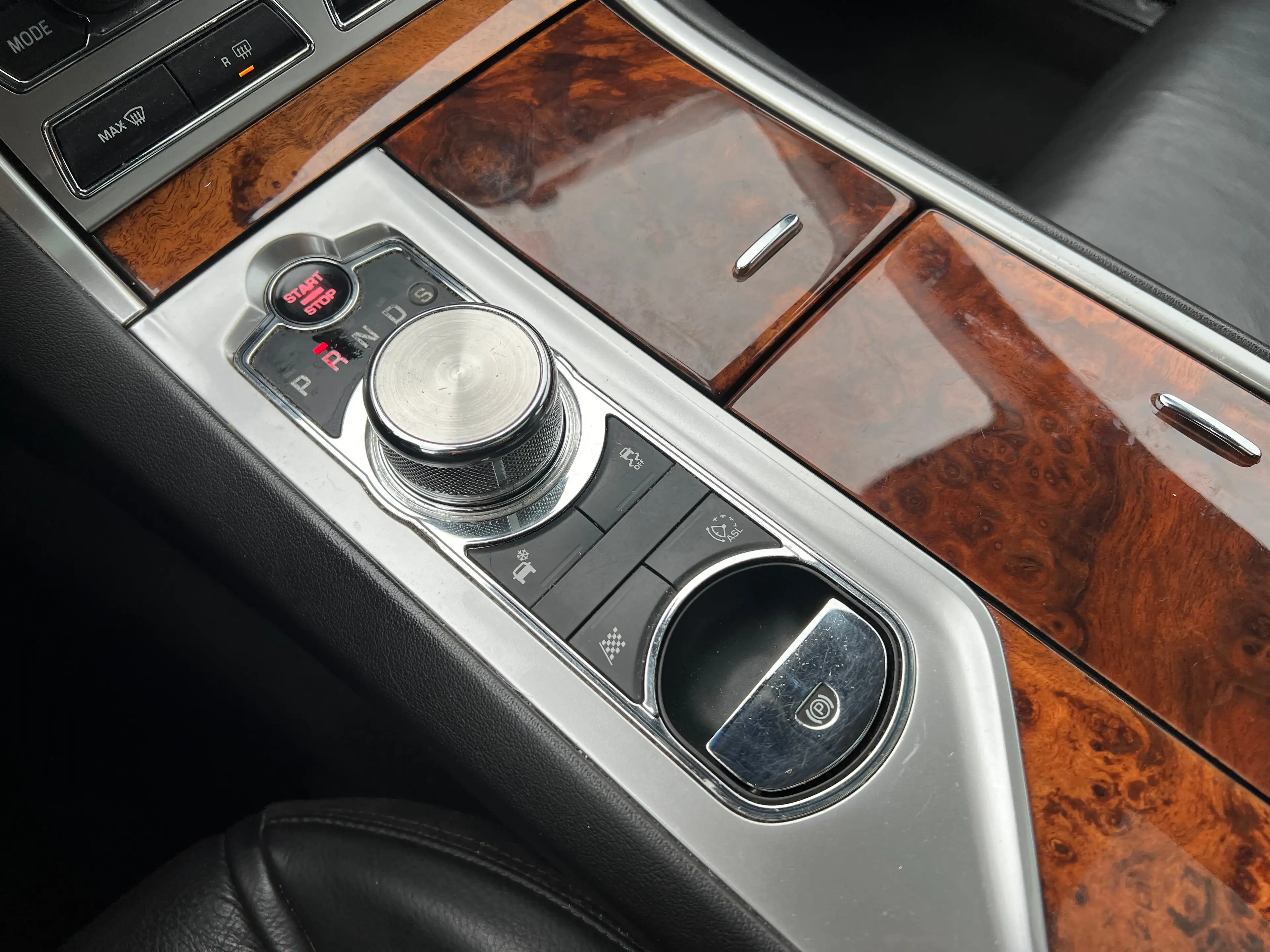 Jaguar XF Sportbrake 3,0 Automatik Kamera/Leder/VOLL — photo 14