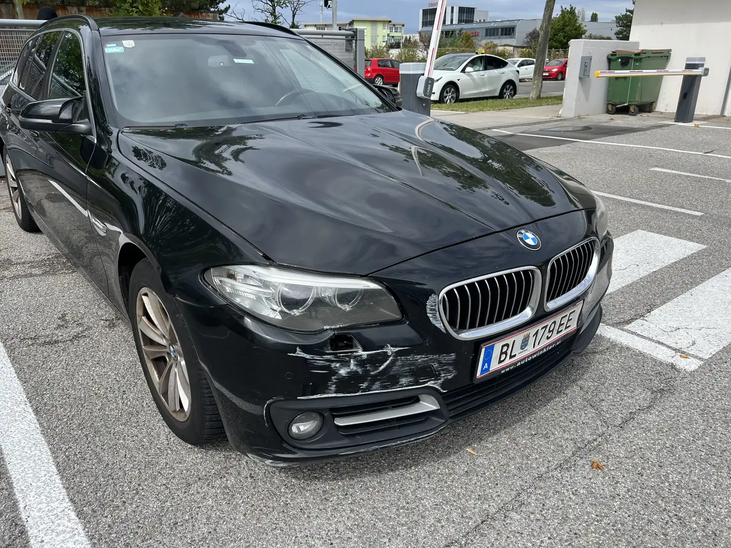 BMW 520 520d Touring Aut. Edition Unfallfahrzeug - 1