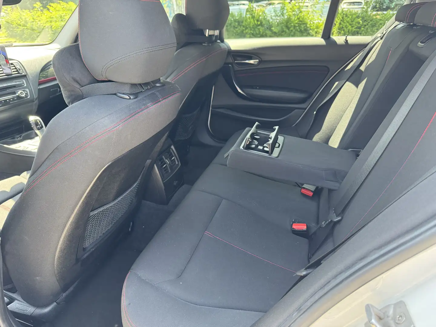 BMW 118 118i Österreich-Paket Aut. 05/26 + 4 Monate Weiß - 1
