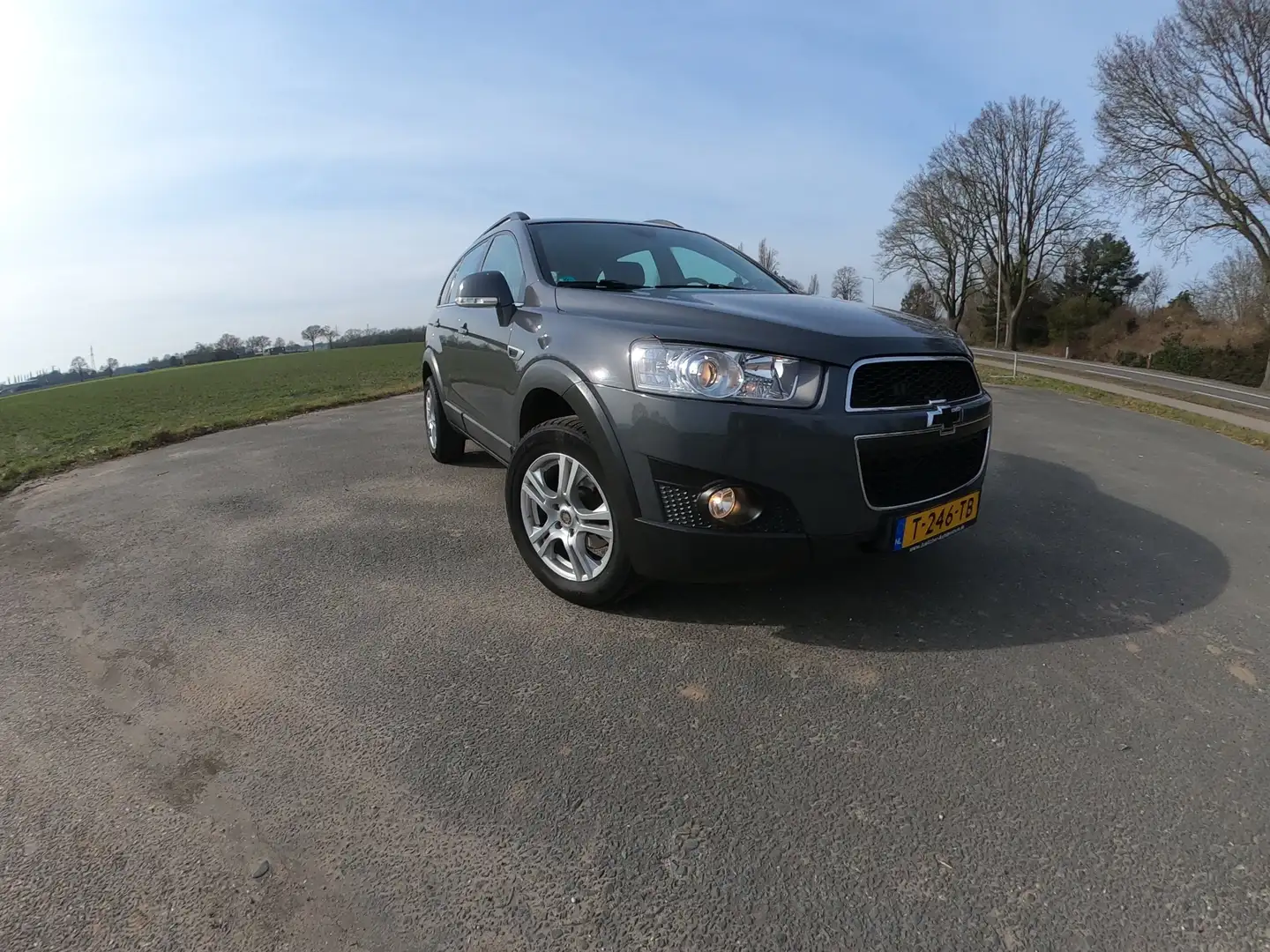 Chevrolet Captiva 2.4i+LT+2WD Gri - 2