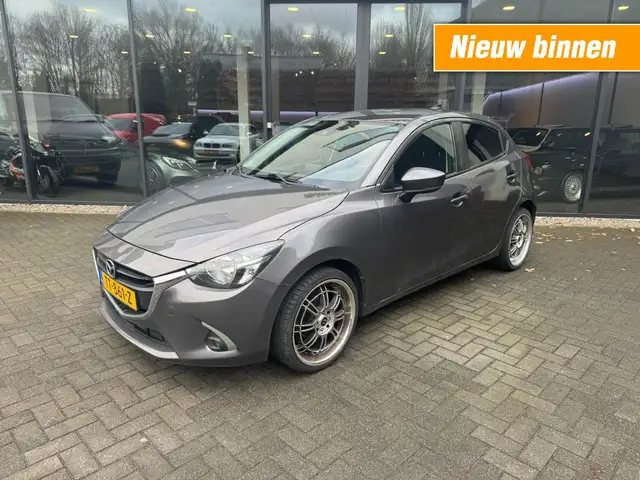 Mazda 2 1.5 SkyActiv-G SPORT ,Navi,Camera,Cruise,Airco,18I
