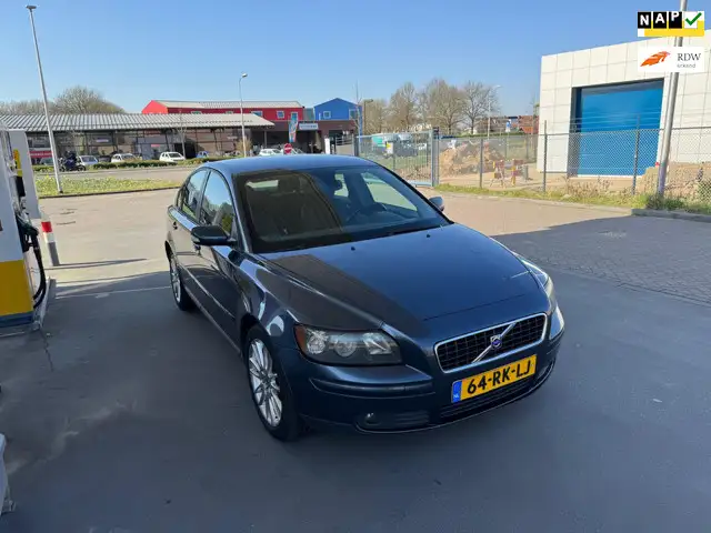 Volvo S40