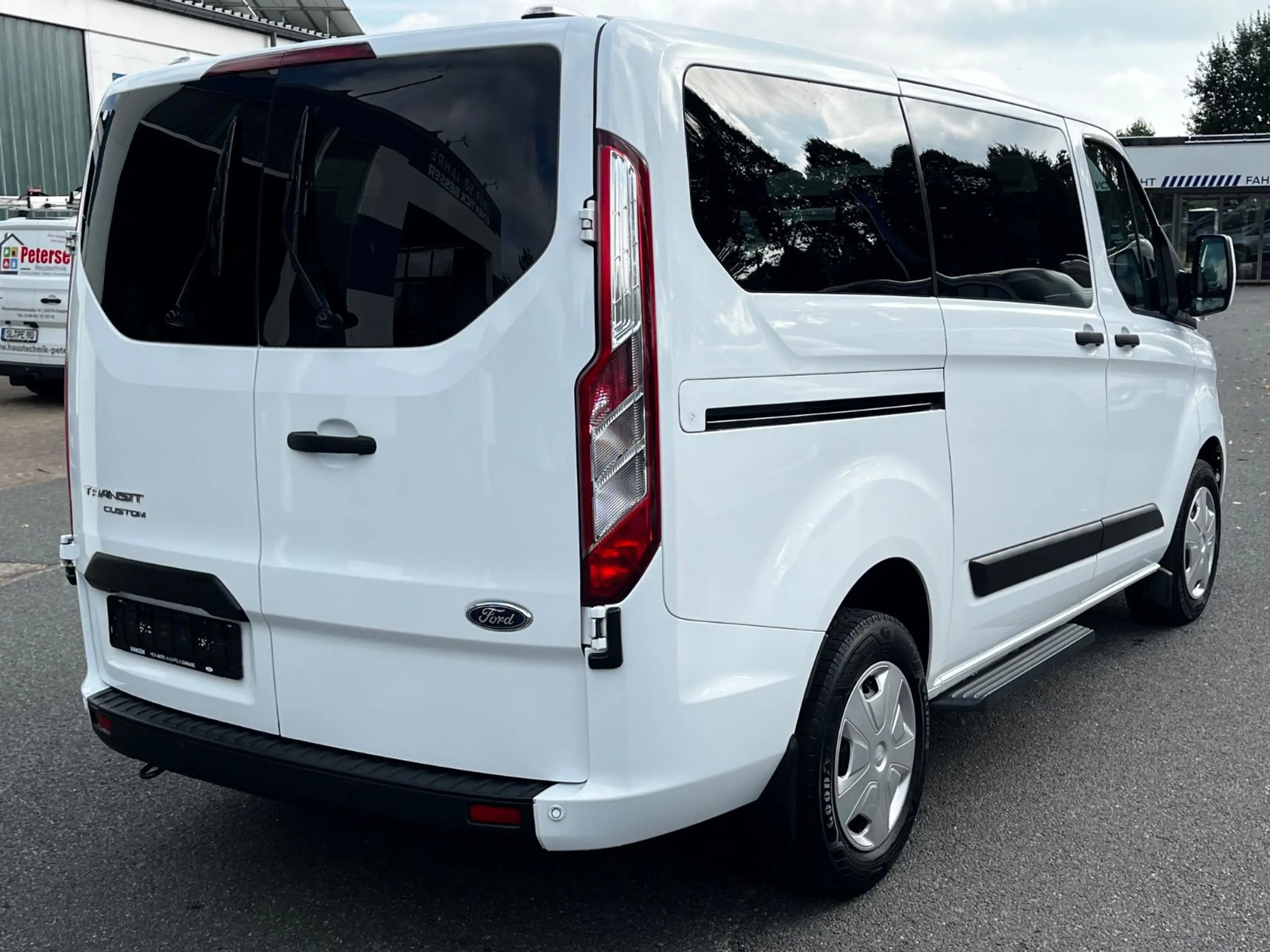 Ford Transit Custom Kombi 320 Trend L1 KLIMA,9-SITZER — photo 5