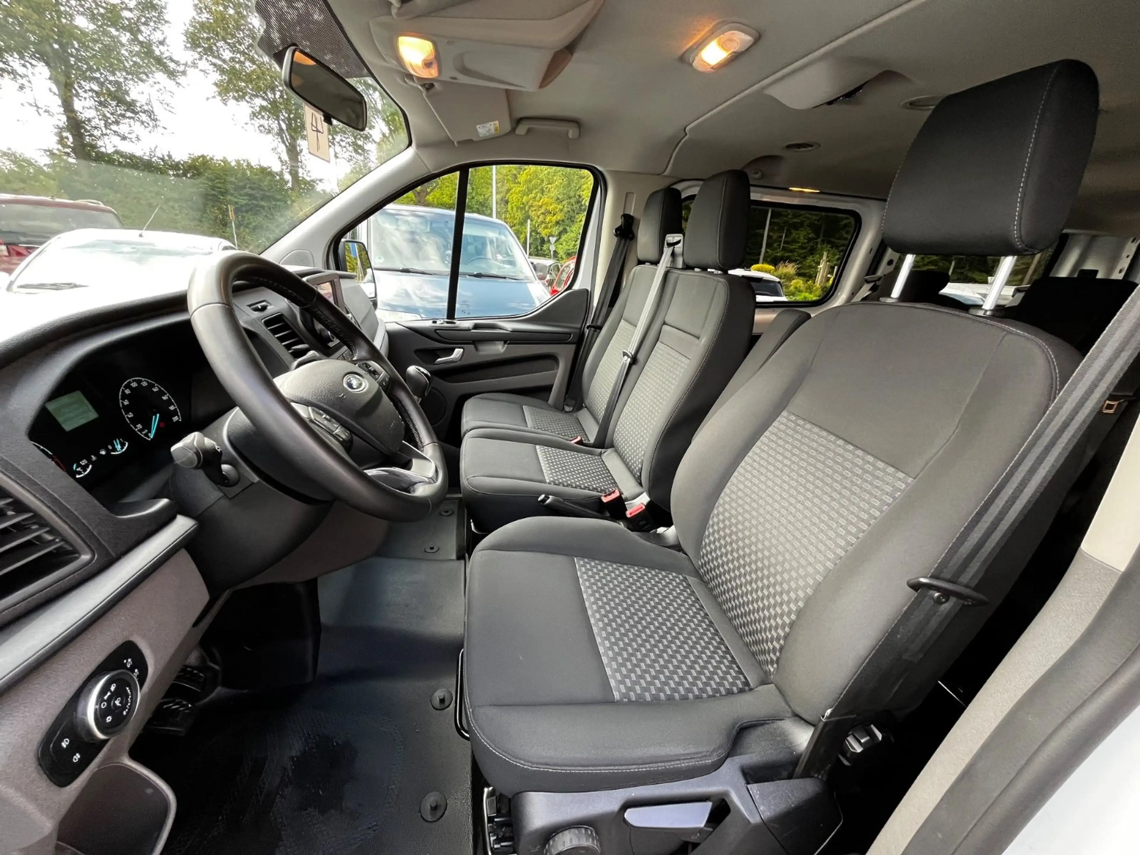 Ford Transit Custom Kombi 320 Trend L1 KLIMA,9-SITZER — photo 7