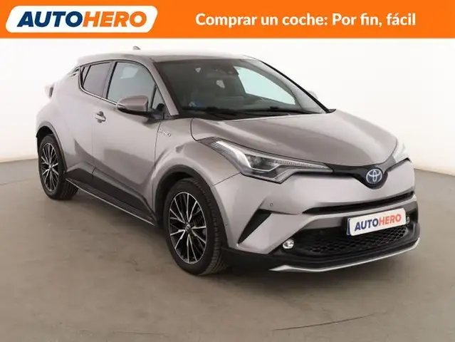 Toyota C-HR view 8