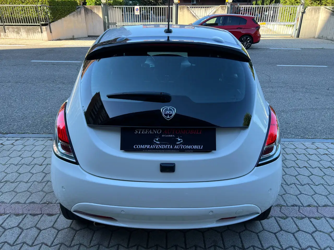 Lancia Ypsilon 2024 — фото 6