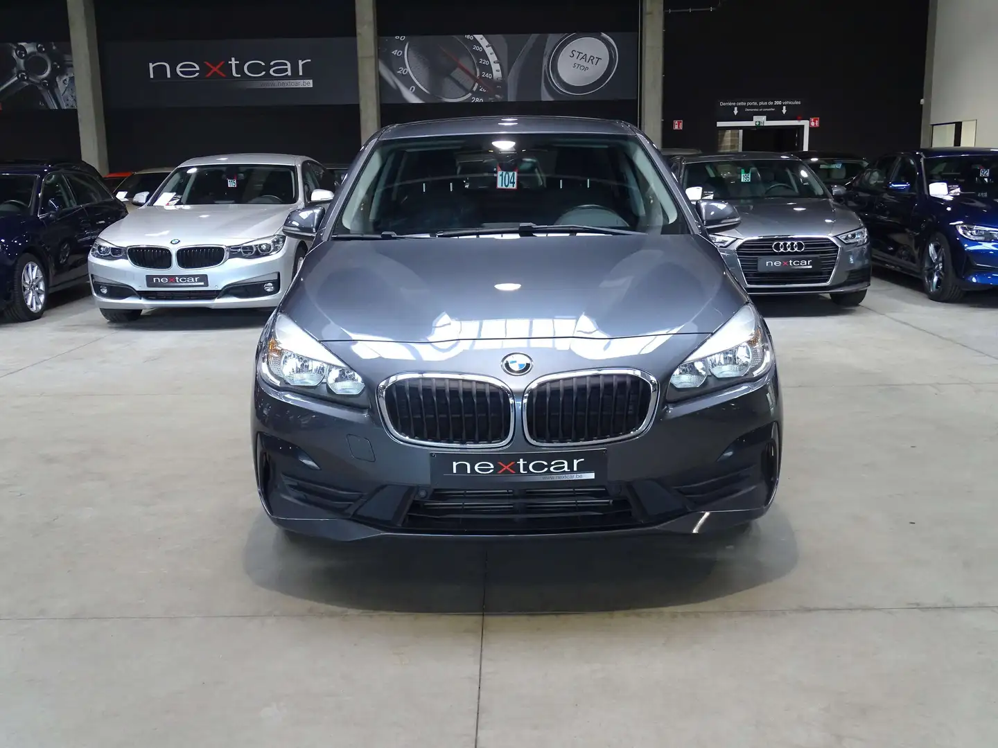 BMW 216 d Active Tourer **FACELIFT-NAVI-PDC AV\u0026AR** Gris - 2