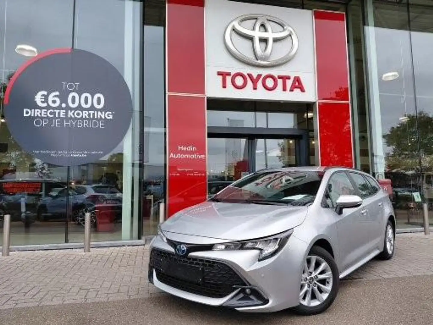 Toyota Corolla Touring Sports 1.8 Hybrid Dynamic 1.8 Hybrid Dynam Silber - 1
