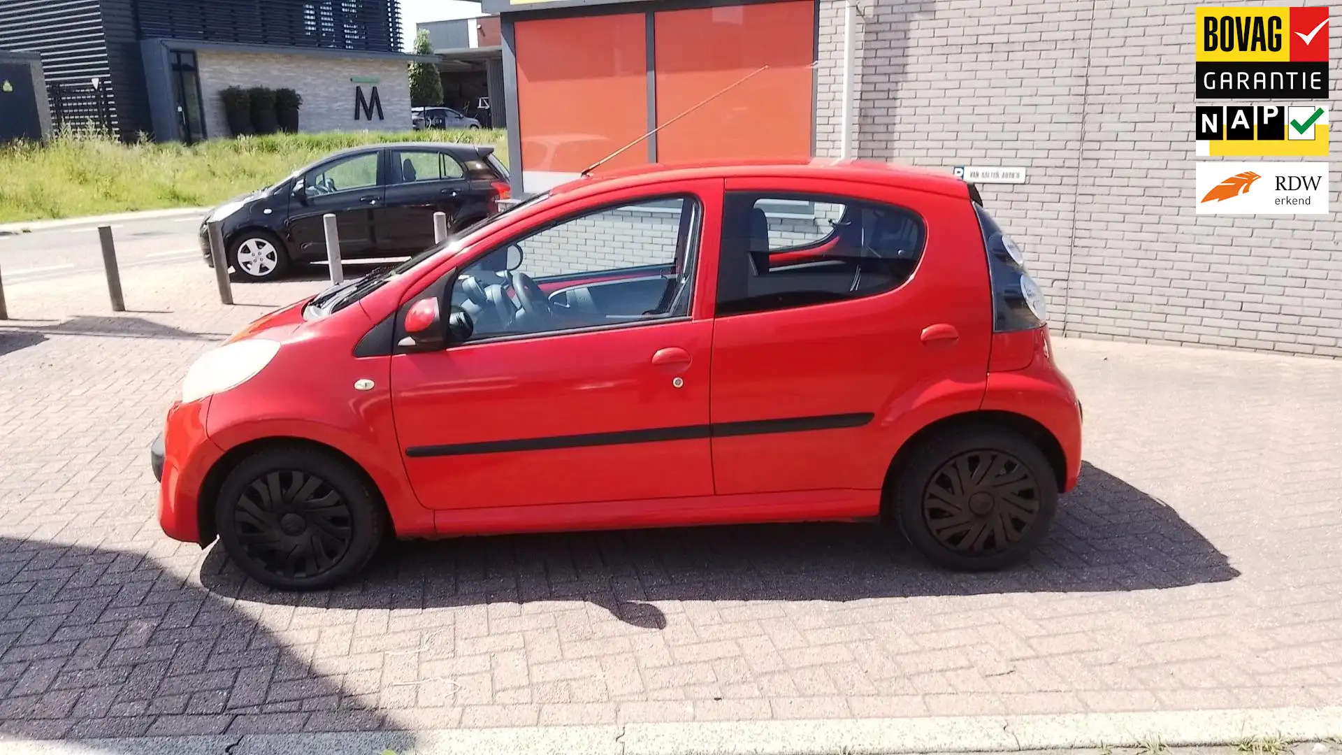 Citroen C1 1.0-12V Ambiance AUTOMAAT. prijs is incl nieuwe ap Rouge - 1