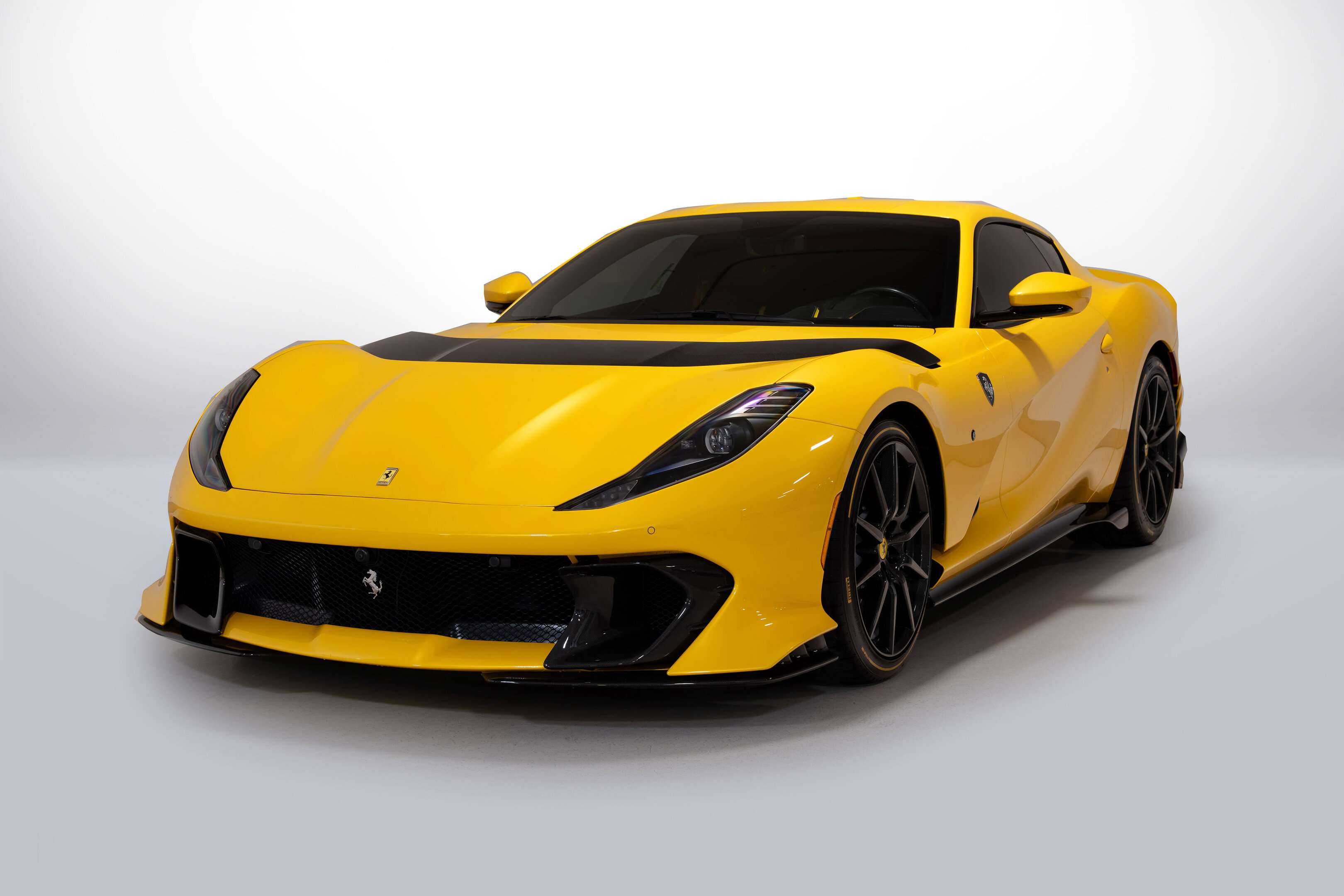 2023 Ferrari 812