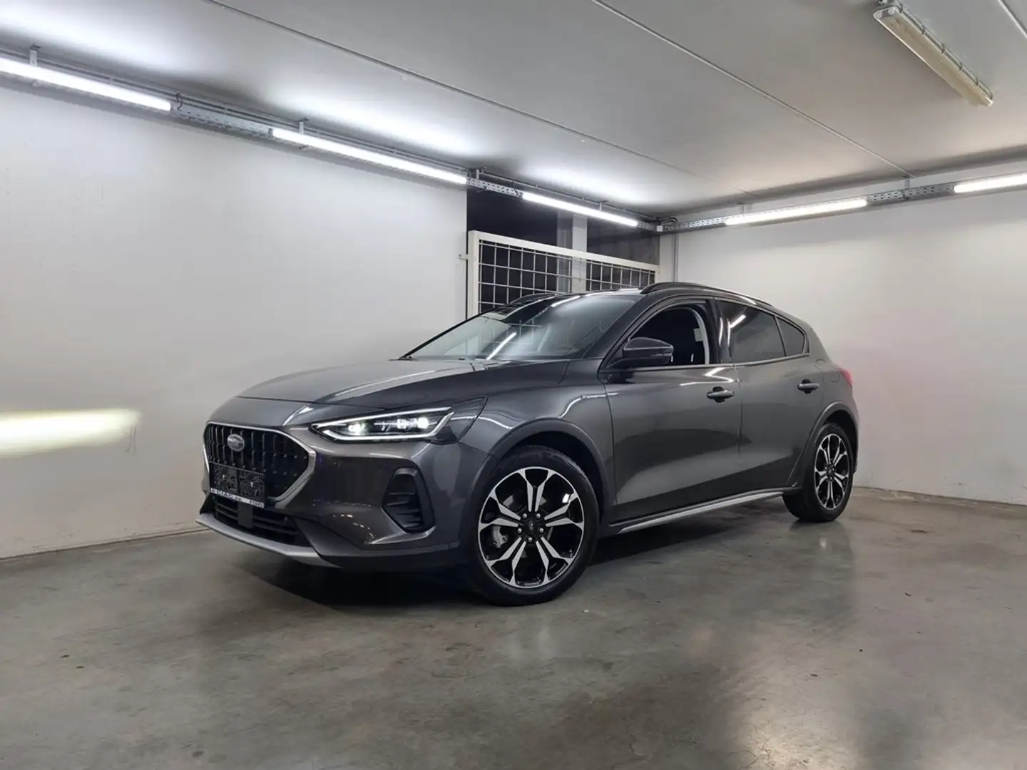 Ford Focus Vignale Active X- 8514km - Garantie Gris - 1