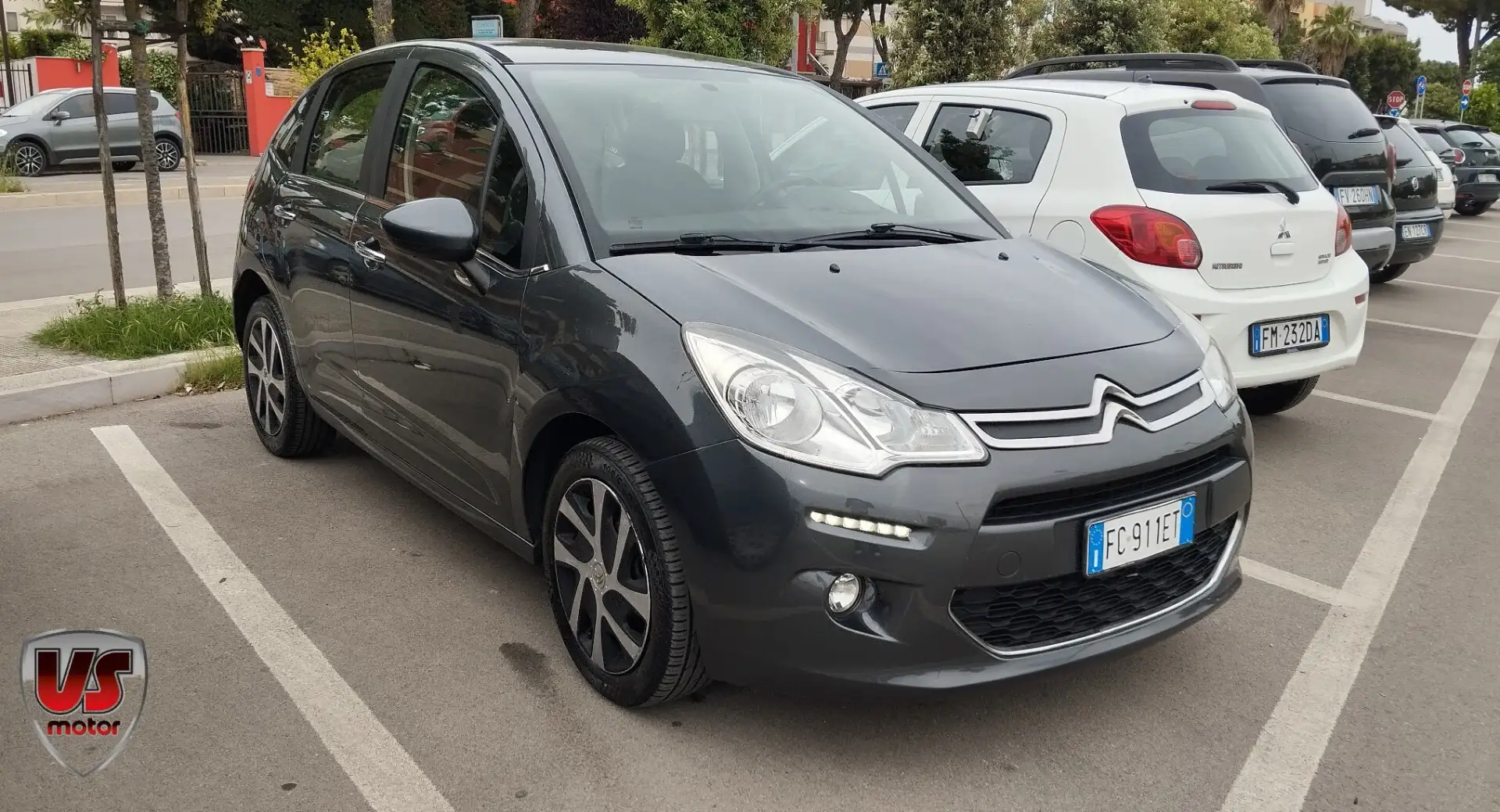Citroen C3 PureTech 82 Exclusive Сірий - 1