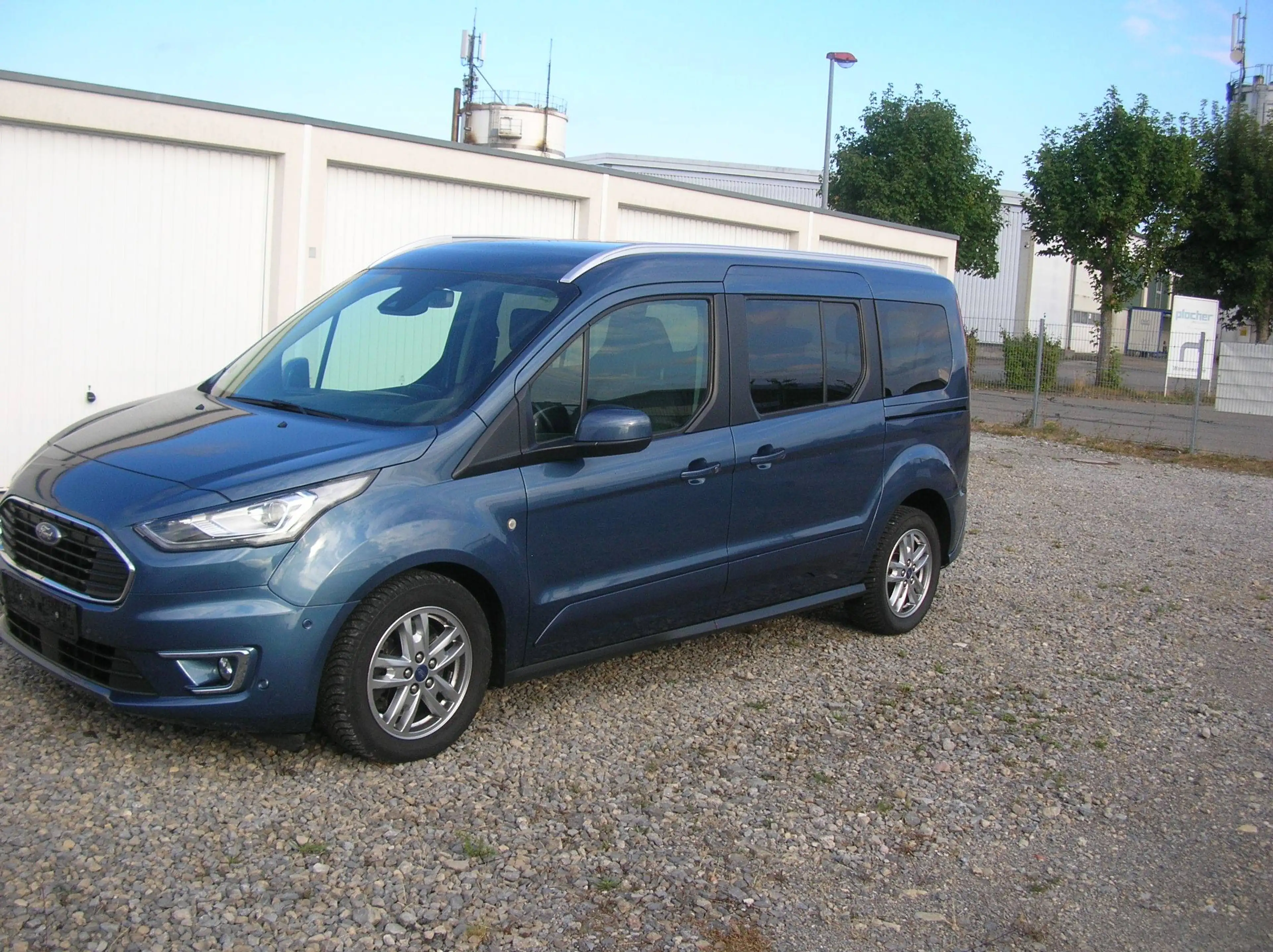 Ford Grand Tourneo Connect Titanium-7 Sitze-Navi-Klima-PDC-Spurassistent-Abstandwarner..