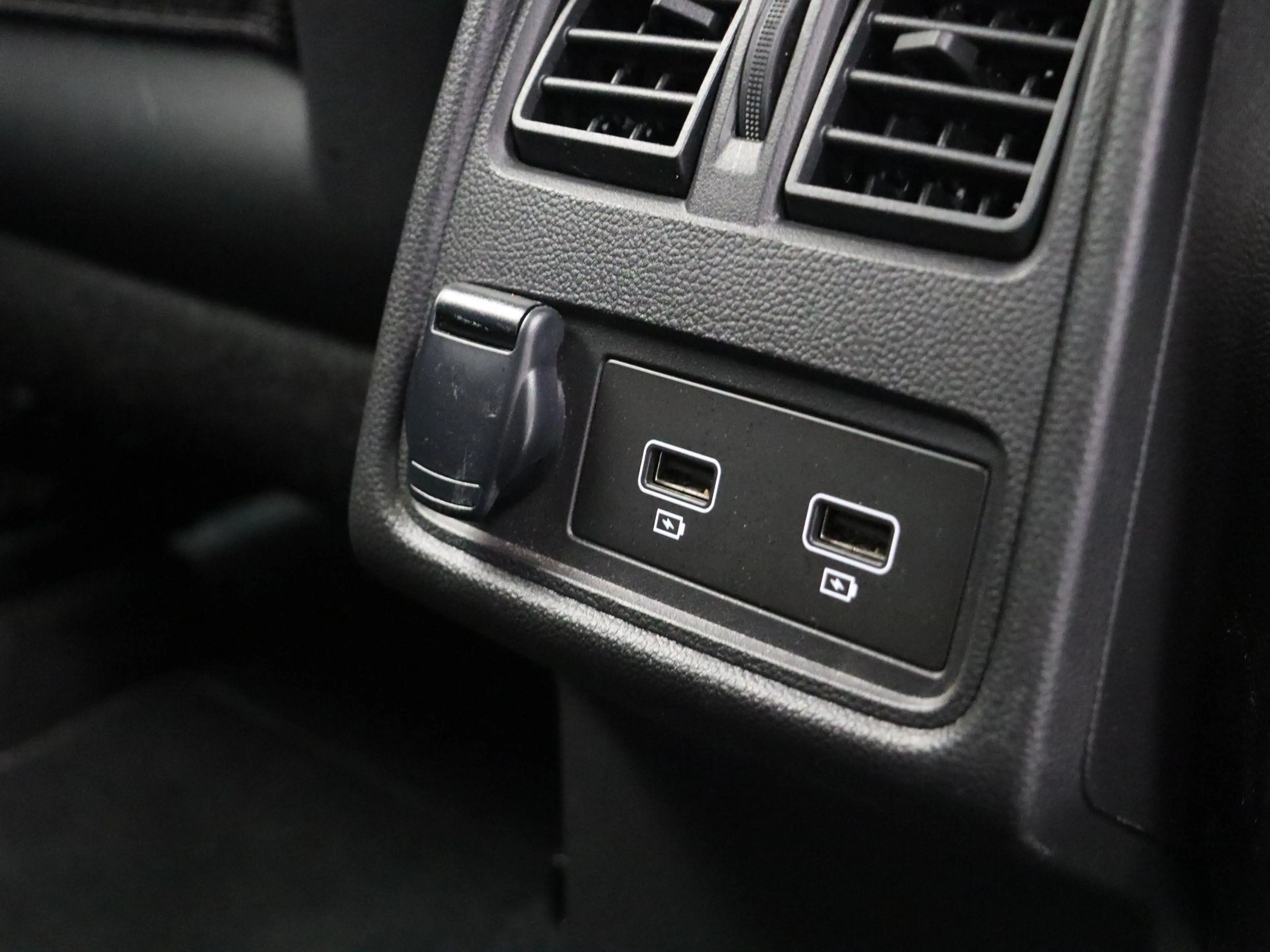 Renault Captur E-Tech plug-in hybrid 160pk iconic | 98% SOH | Ron — photo 5