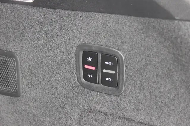 Porsche Cayenne view 17