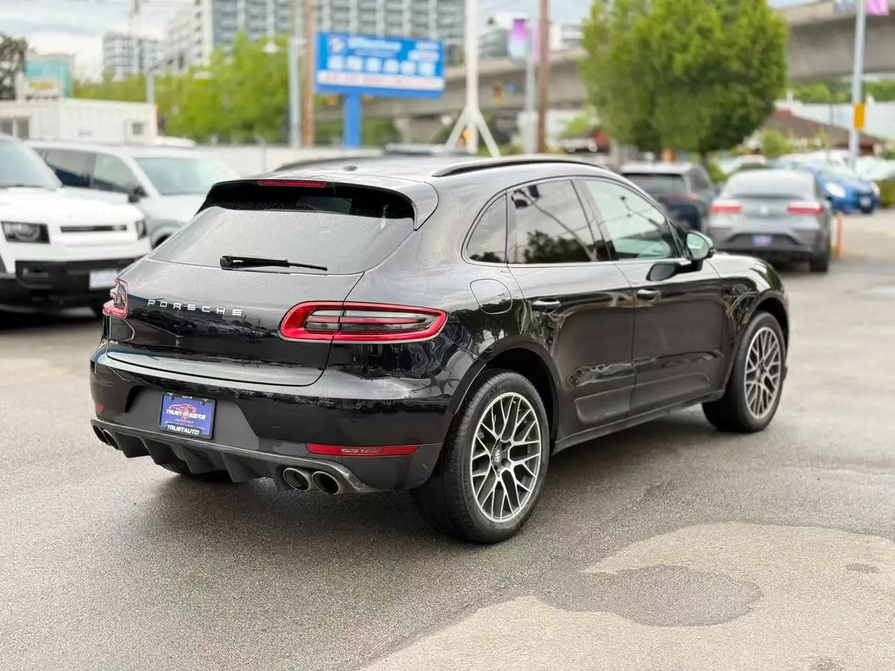 Porsche Macan снимка Porsche Macan