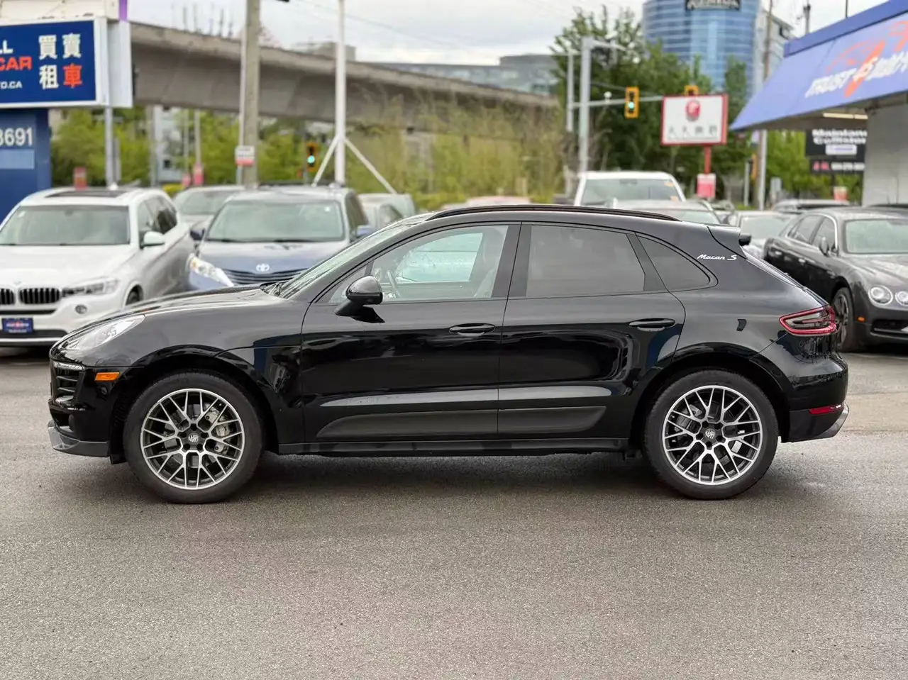 Porsche Macan снимка Porsche Macan