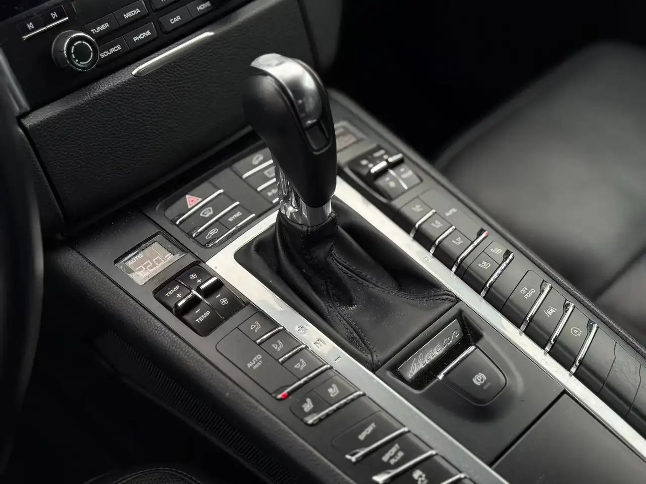 Porsche Macan снимка Porsche Macan