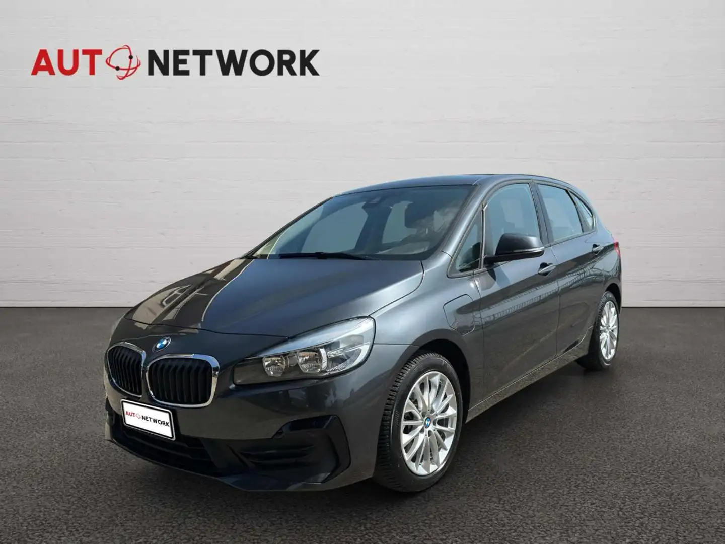 BMW 225 xe Active Tourer iPerformance Business aut. Grigio - 2