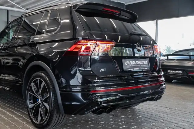 Volkswagen Tiguan view 11