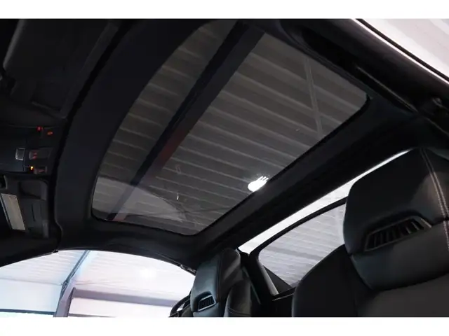 Mercedes-Benz SLK view 25