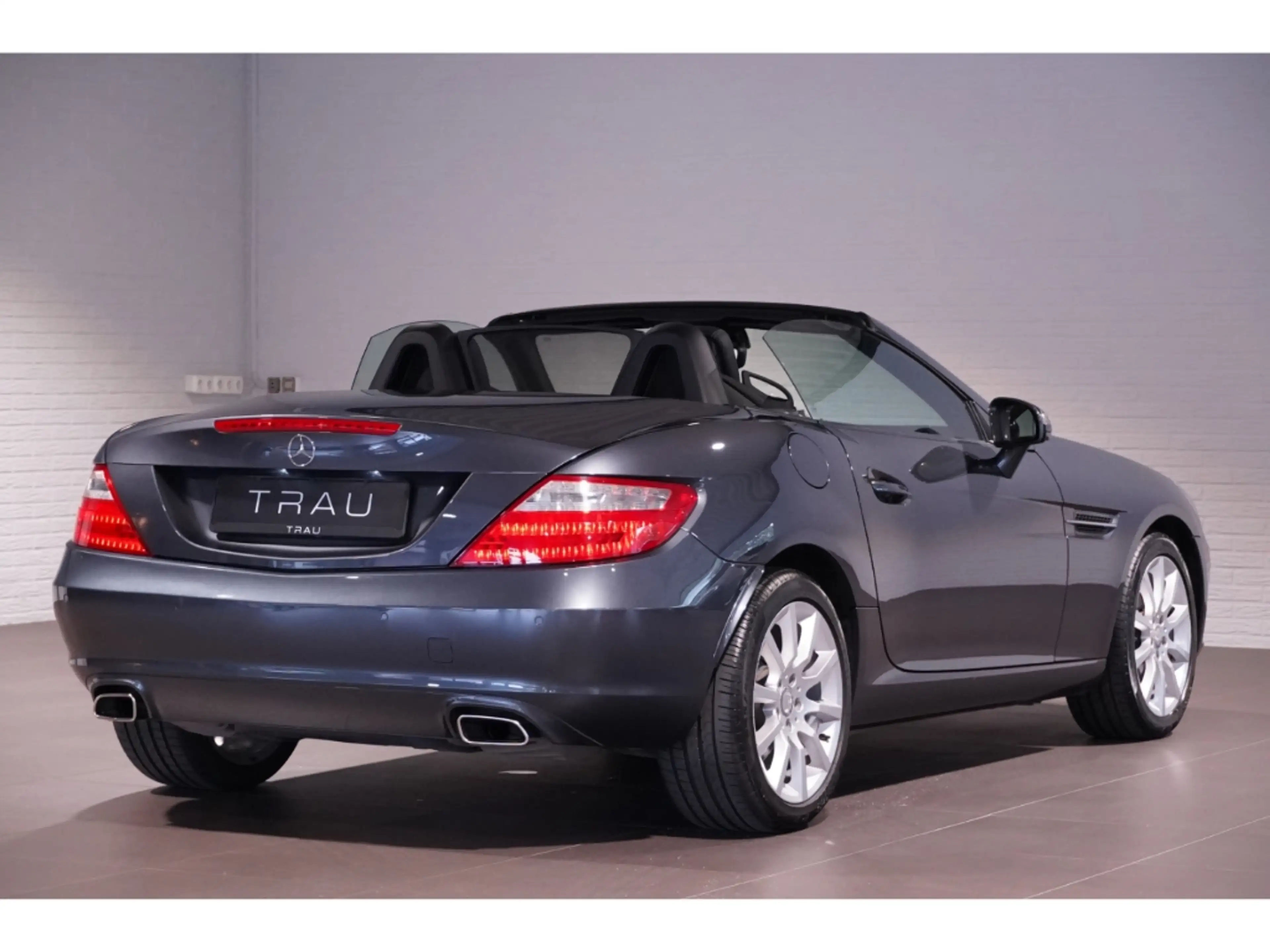 Mercedes-Benz SLK 200 Pano Leder Tempomat Pilot SHZ PTS — photo 6